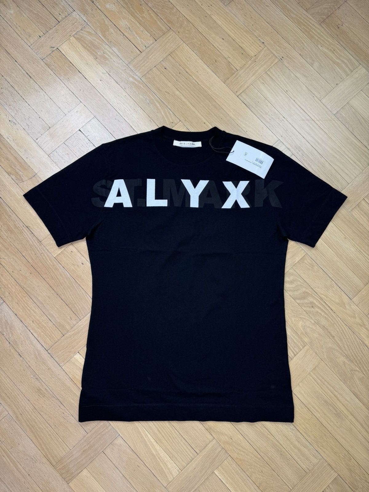 ★ALYX★ Invertive Logo Short Sleeve T-Shirt Black AAUTS0381 1017 ALYX 9SM SHORT SLEEVE OVERSIZED T-SHIRT | REVERSIBLE
