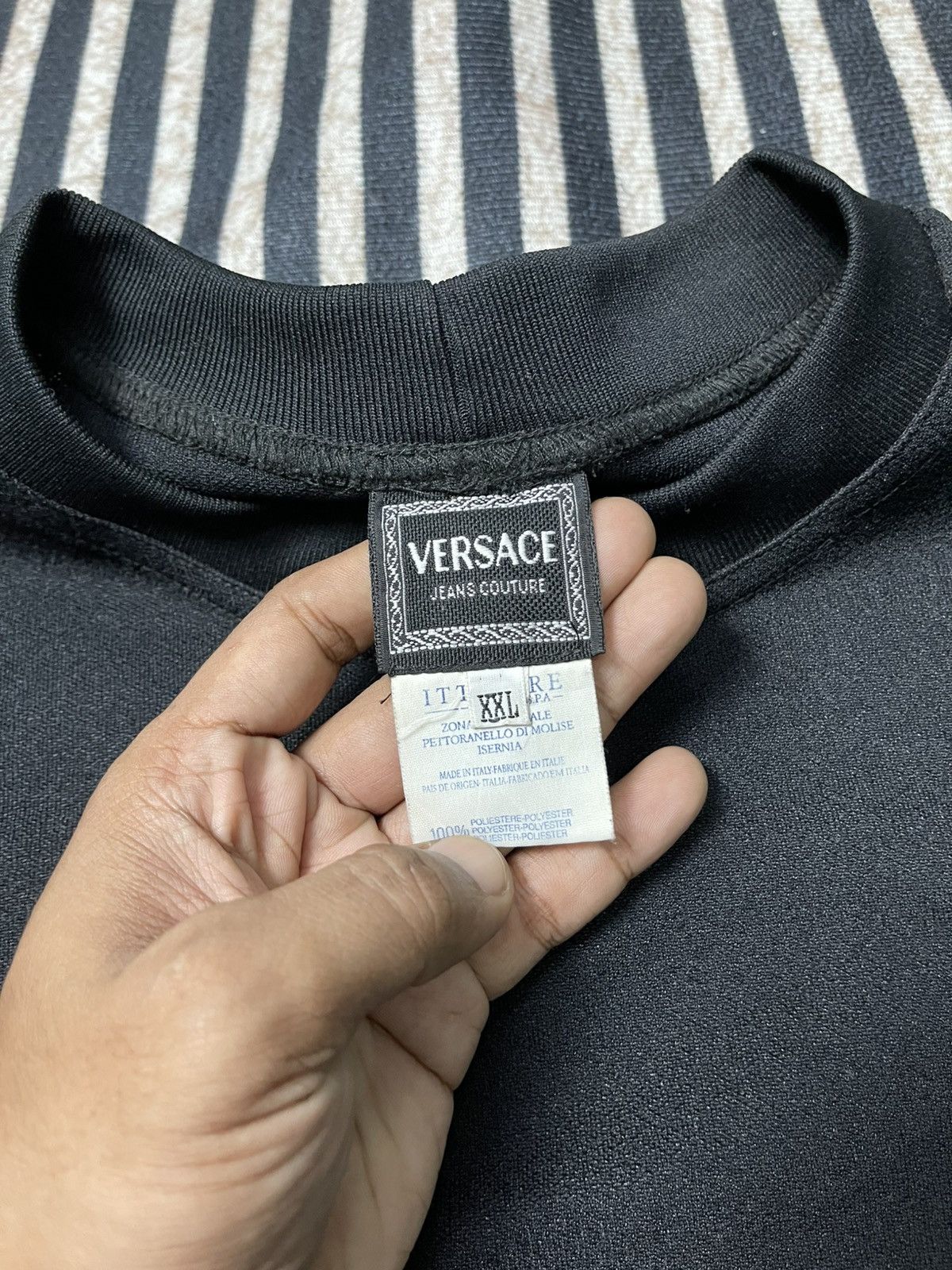 Versace Jeans Couture 90s VERSACE JEANS COUTURE SHADOW LOGO SWEATSHIRT Size US XXL / EU 58 / 5 - 9 Thumbnail