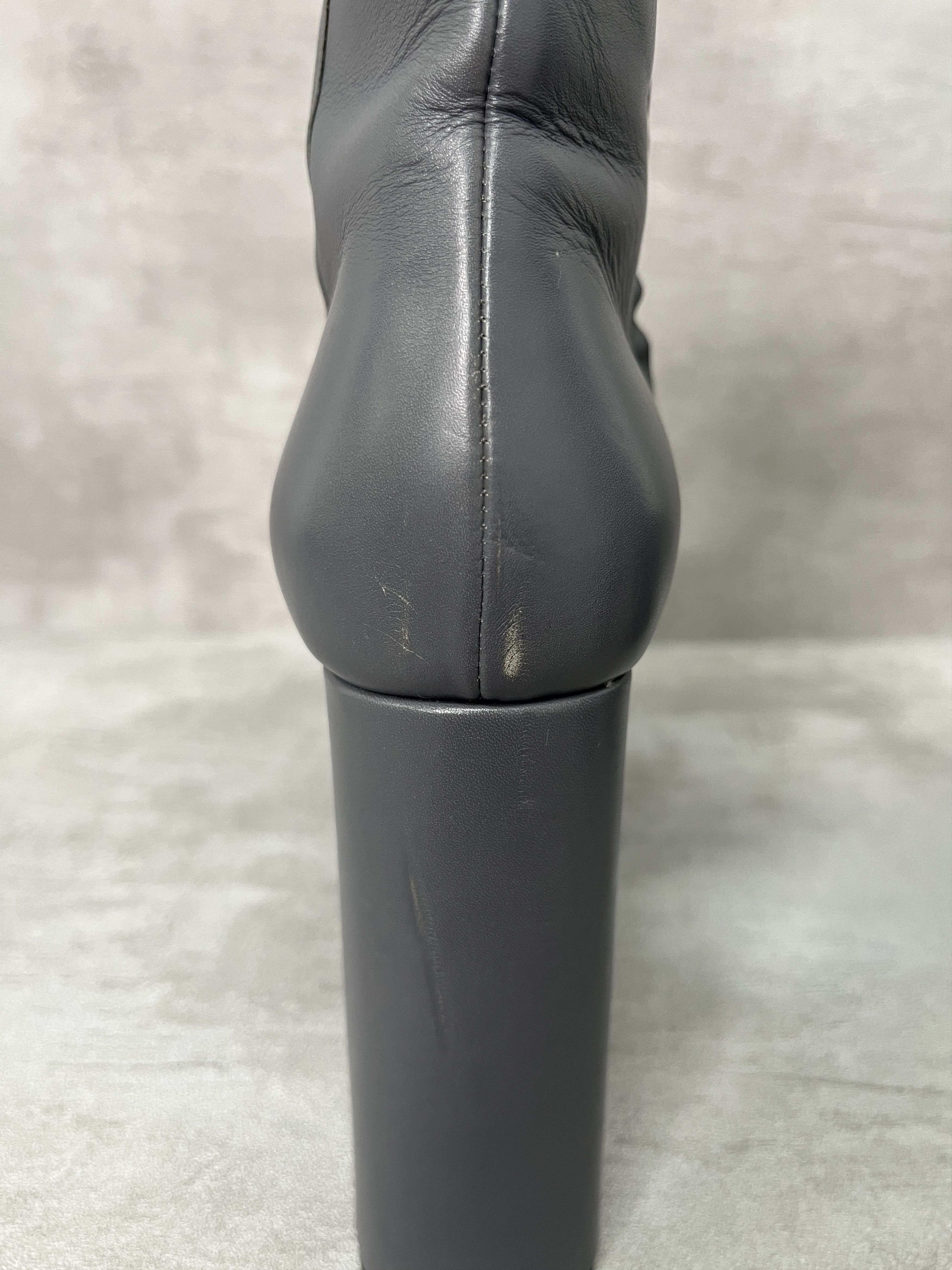 Balenciaga Balenciaga Grey Platform Boots Size US 4.5 / IT 34.5 - 9 Thumbnail