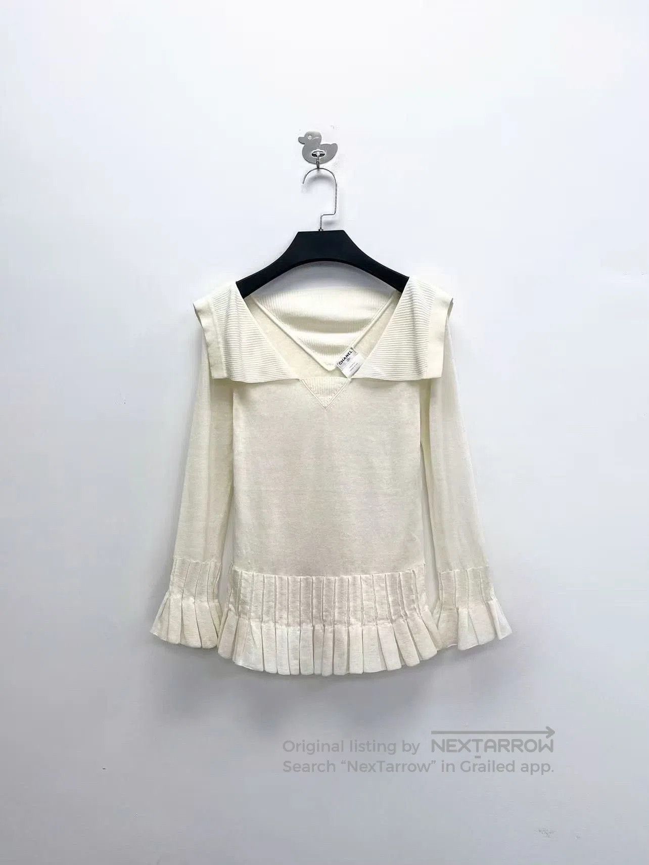 Chanel Chanel Beige School Style Knit Dress. Size XS / US 0-2 / IT 36-38 - 1 Thumbnail
