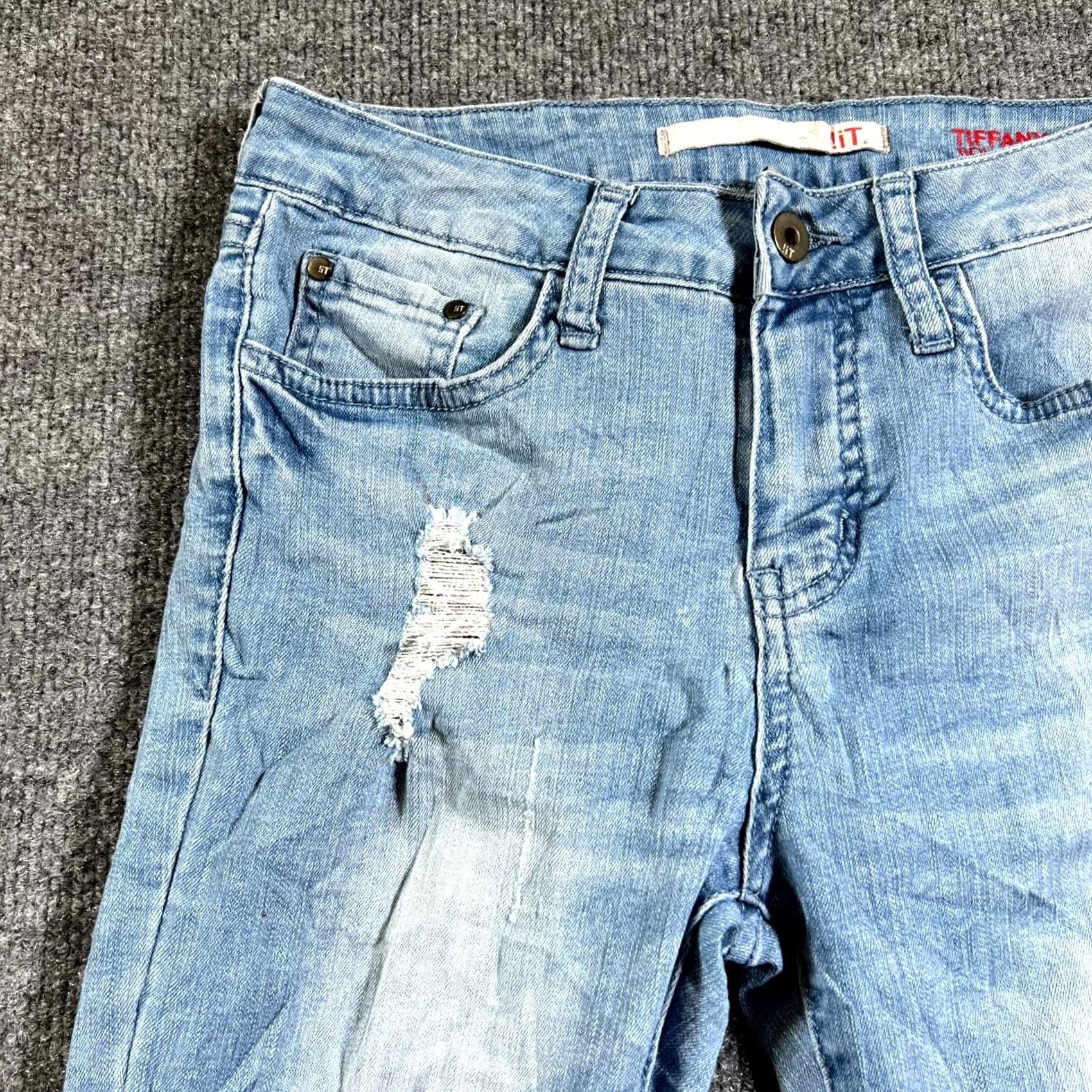 Vintage !It Tiffany Jeans Women's 4 Blue Light Wash Ankle Distressed 5-Pocket Regular 90s Retro Modern Classic Denim Shoe? Size 27" / US 4 / IT 40 - 3 Thumbnail