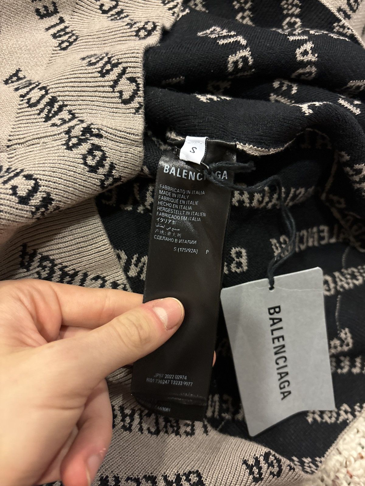 Balenciaga Balenciaga Grey All Over Wool Crewneck Size US XL / EU 56 / 4 - 5 Thumbnail