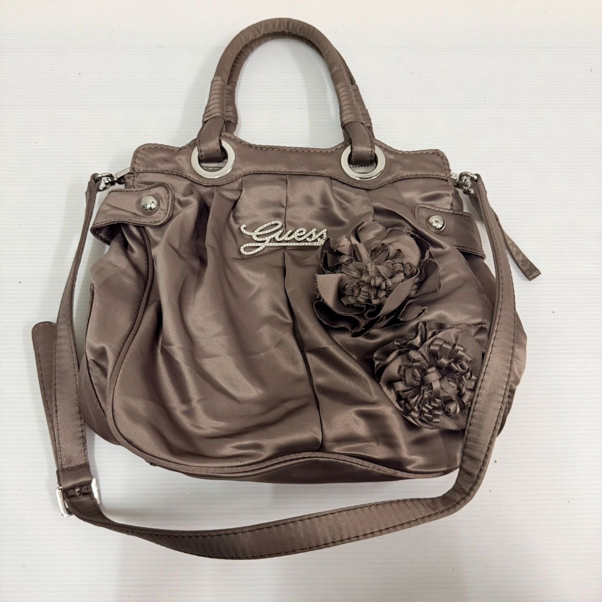 Guess Guess Y2K Vintage Silk 2 Way Handbag Size ONE SIZE - 10 Thumbnail