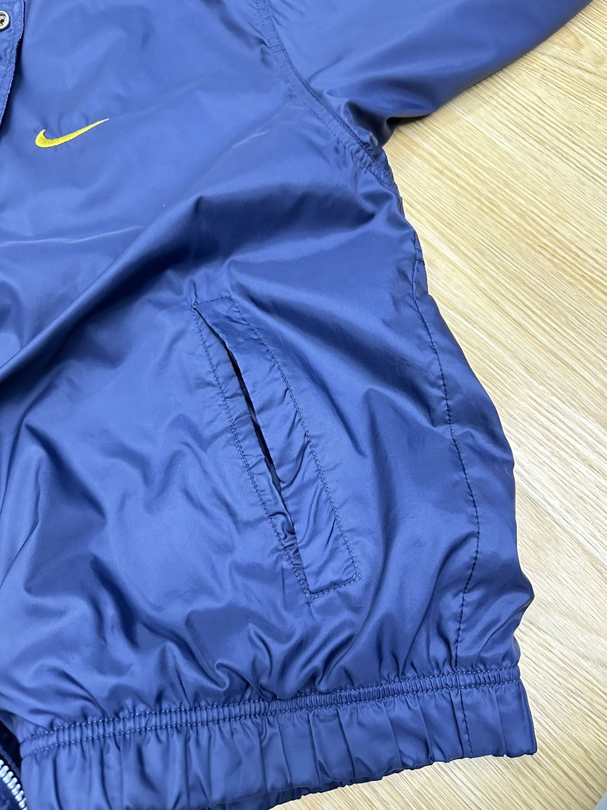 Nike × Vintage Vintage 90s Nike Swoosh Nylon Jacket MJ04 Size US M / EU 48-50 / 2 - 11 Thumbnail