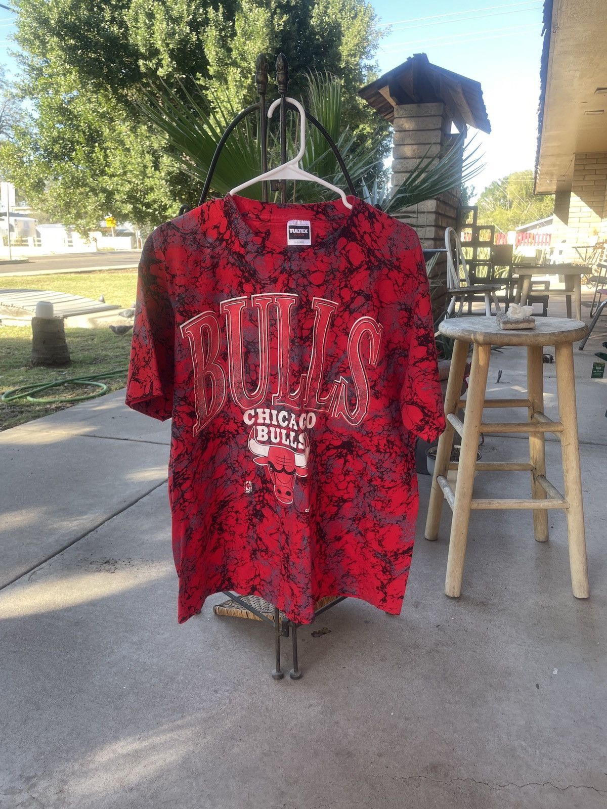 Tultex Chicago Bulls NBA vintage logo tshirt Size US M / EU 48-50 / 2 - 1 Thumbnail