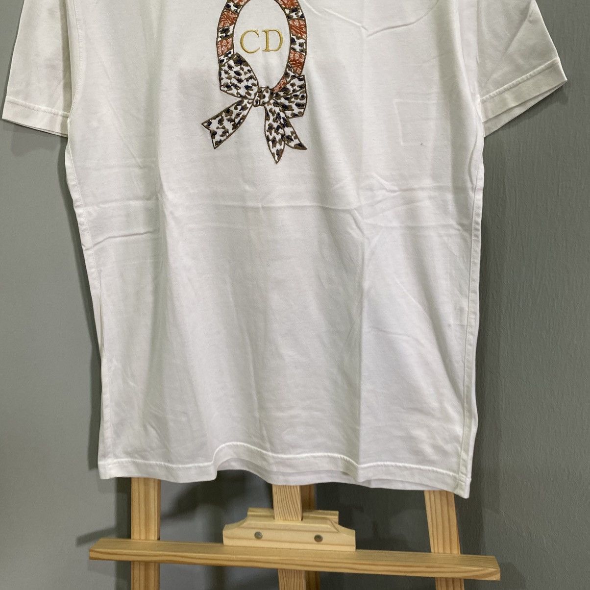 Christian Dior Monsieur Vintage Christian Dior "CD" Leopard Print Bow Graphic TShirt Size US L / EU 52-54 / 3 - 4 Thumbnail