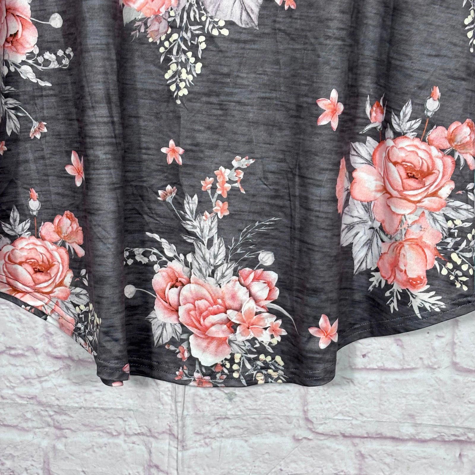 Other Floral V-Neck T-Shirt in Gray with Pink Rose Pattern XL Size XL / US 12-14 / IT 48-50 - 3 Thumbnail
