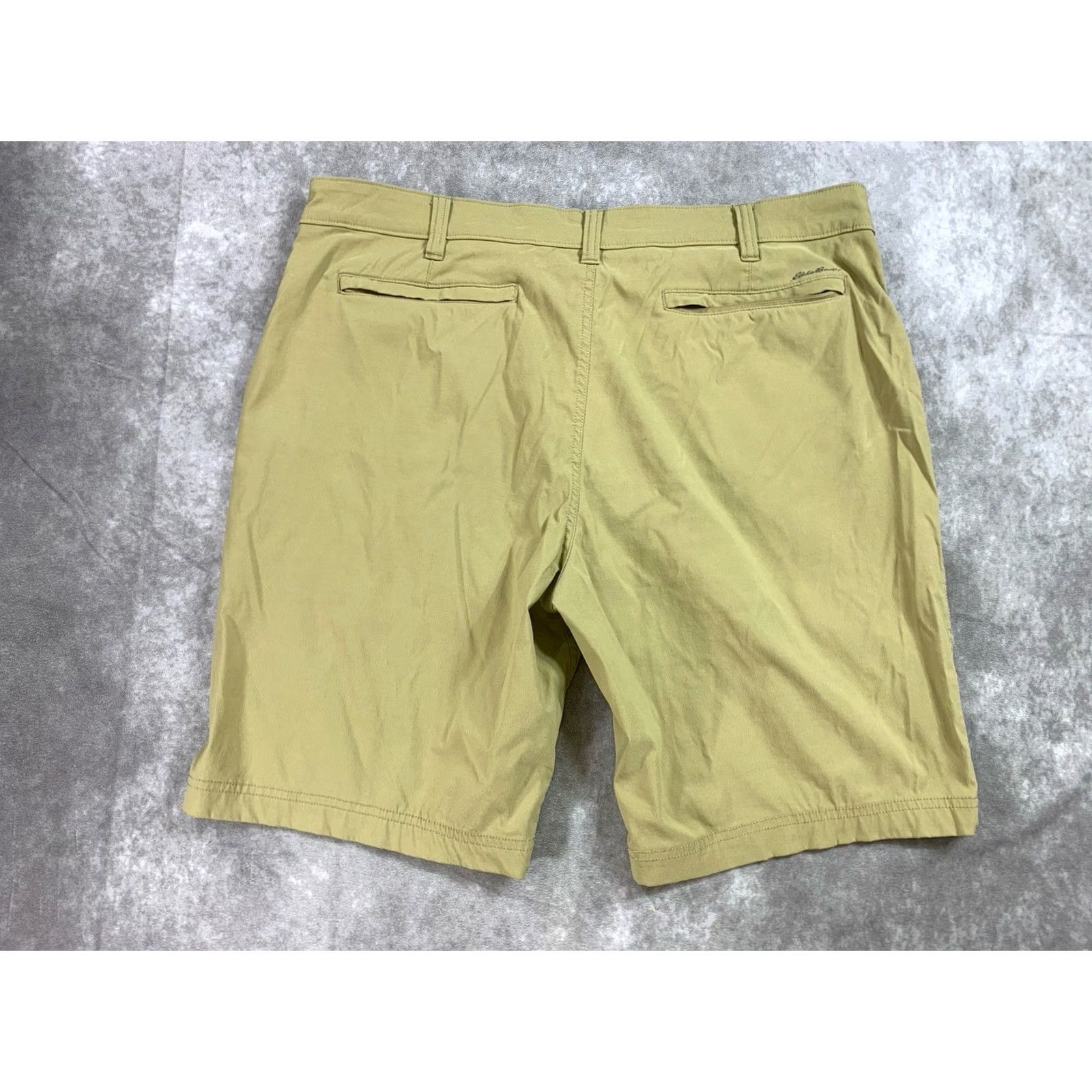 Eddie Bauer VINTAGE? No. (Cannot add) Size US 40 / EU 56 - 2 Thumbnail