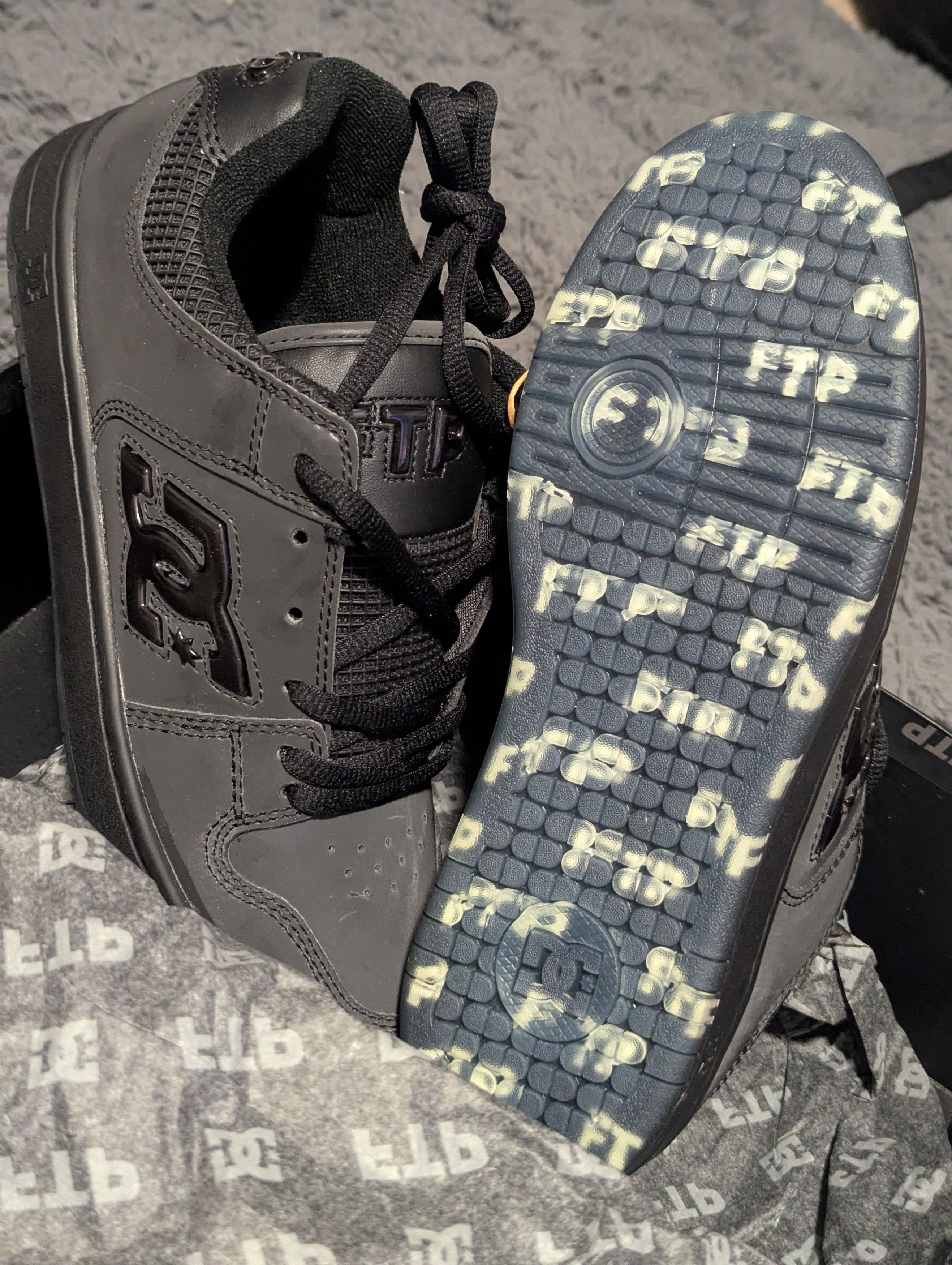 DC × Fuck The Population FTP DC Manteca 4 Size 7.5 Size US 7.5 / EU 40-41 - 1 Thumbnail