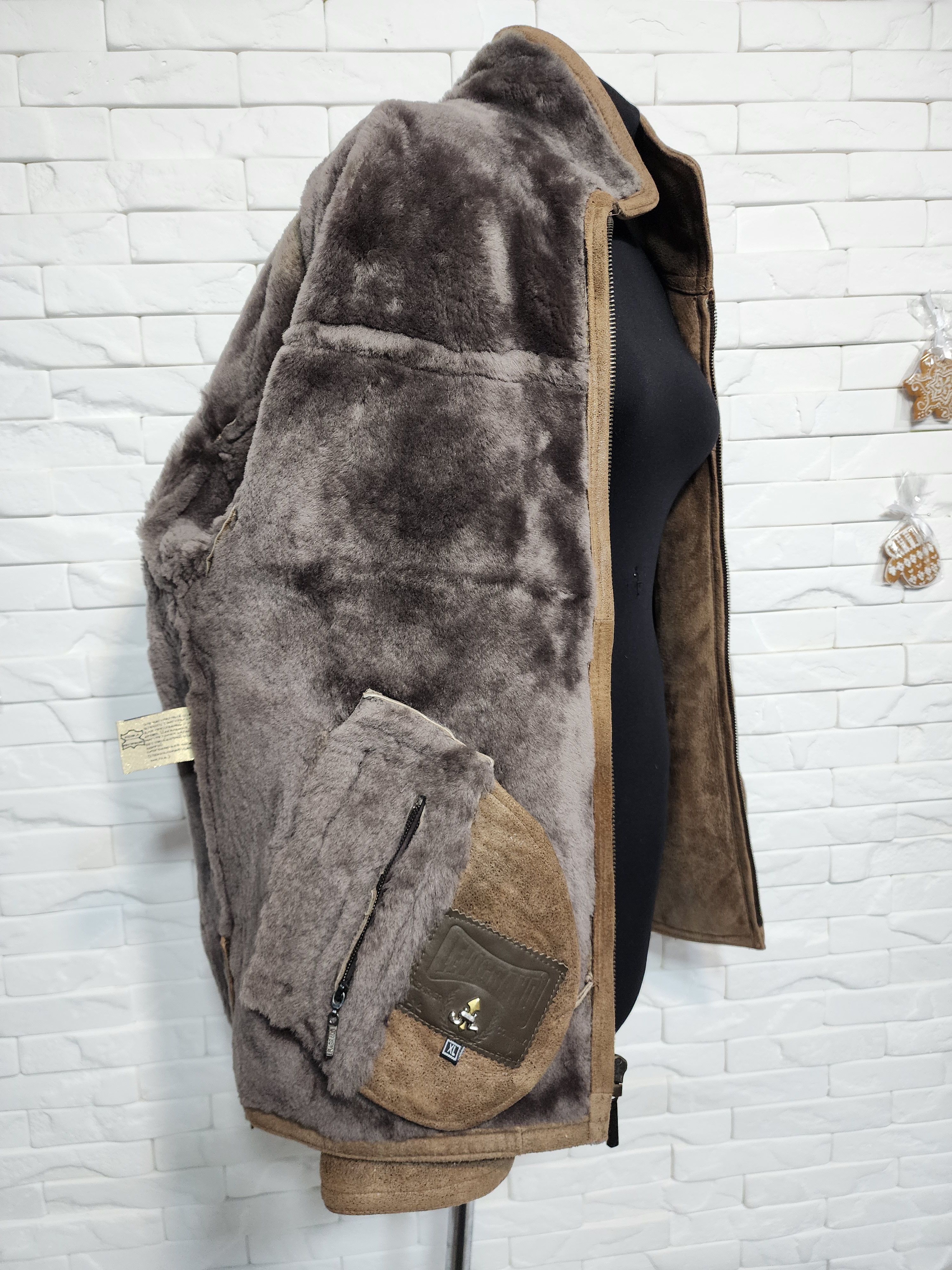 Furla Men's Brown Sheepskin Coat: White Fur, Metal Zipper Size US L / EU 52-54 / 3 - 9 Thumbnail