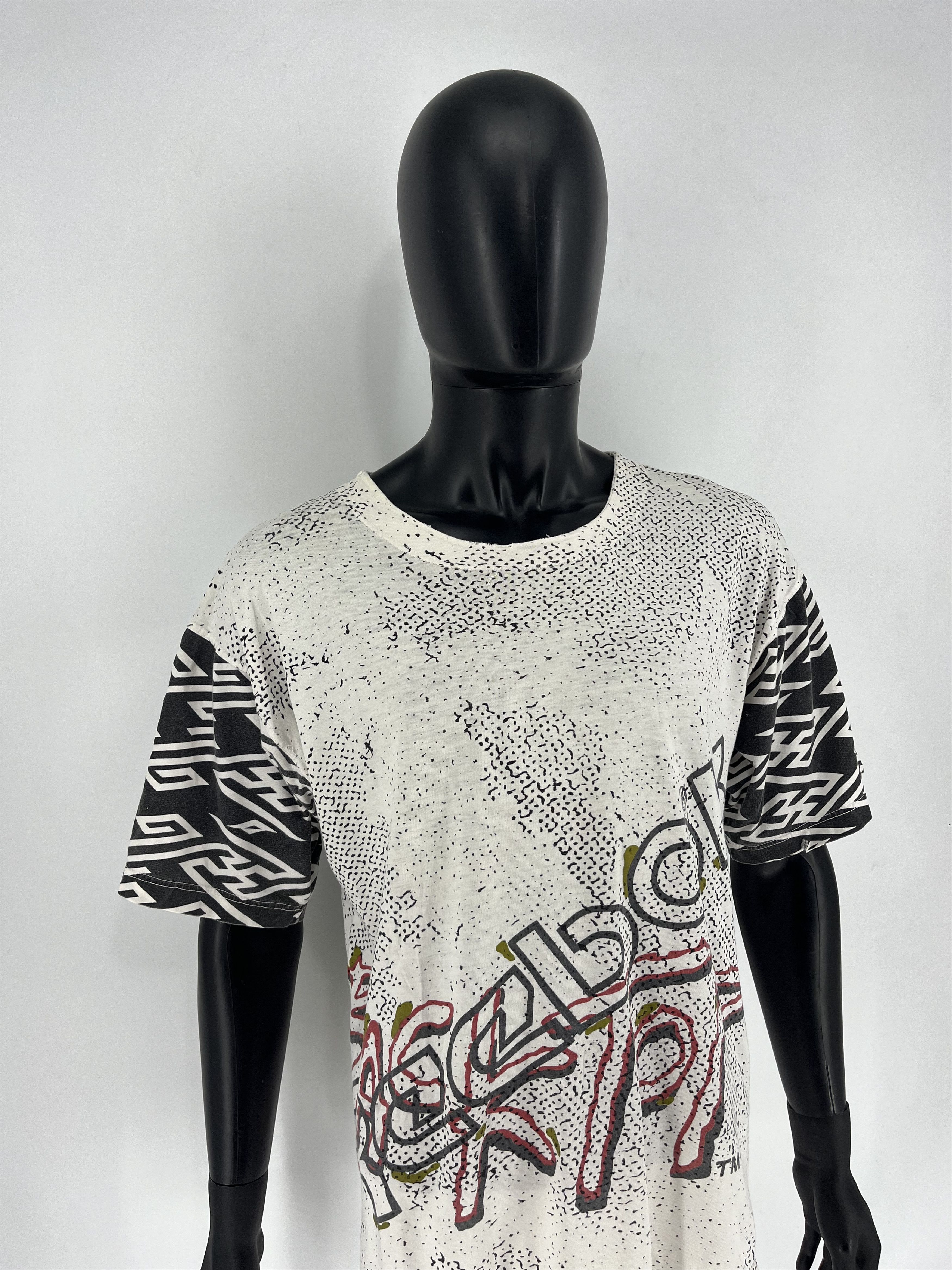 Reebok REEBOK BlackTop Vintage T-Shirt Big Logo Tee Basketball 90s Size US XL / EU 56 / 4 - 3 Thumbnail