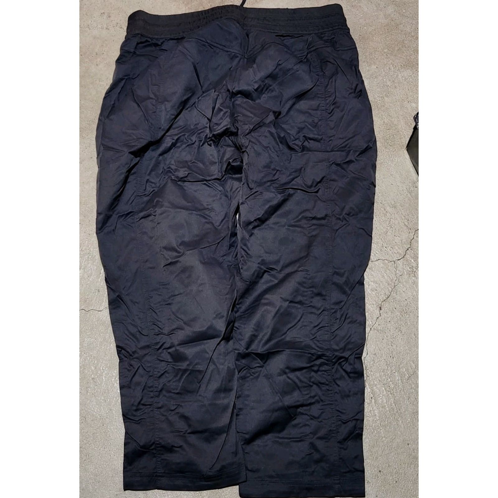 The North Face The North Face Women’s Aphrodite Pant 2XL Graphite Grey NWT Activewear Pants Women Size 40" / US 18 - 2 Thumbnail