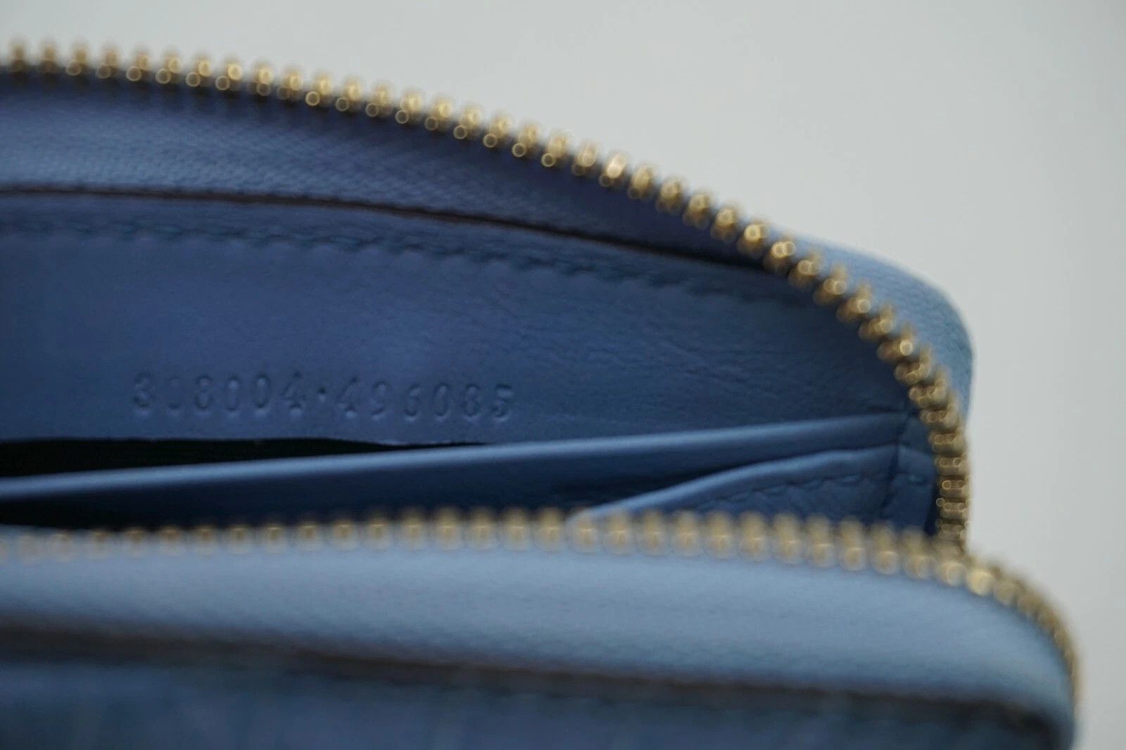 Gucci NEW Gucci soho crocodile zipped around exotic wallet Size ONE SIZE - 5 Thumbnail