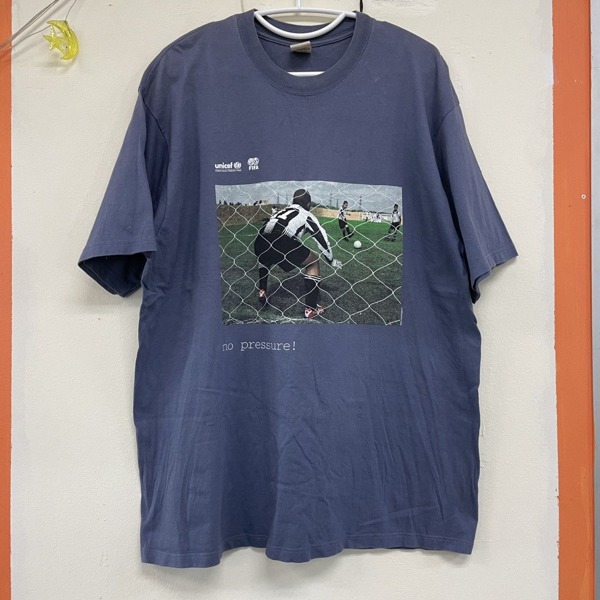 Other Rare vintage Unicef x Fifa Photo T shirt Paul Lowe Size US XL / EU 56 / 4 - 1 Thumbnail