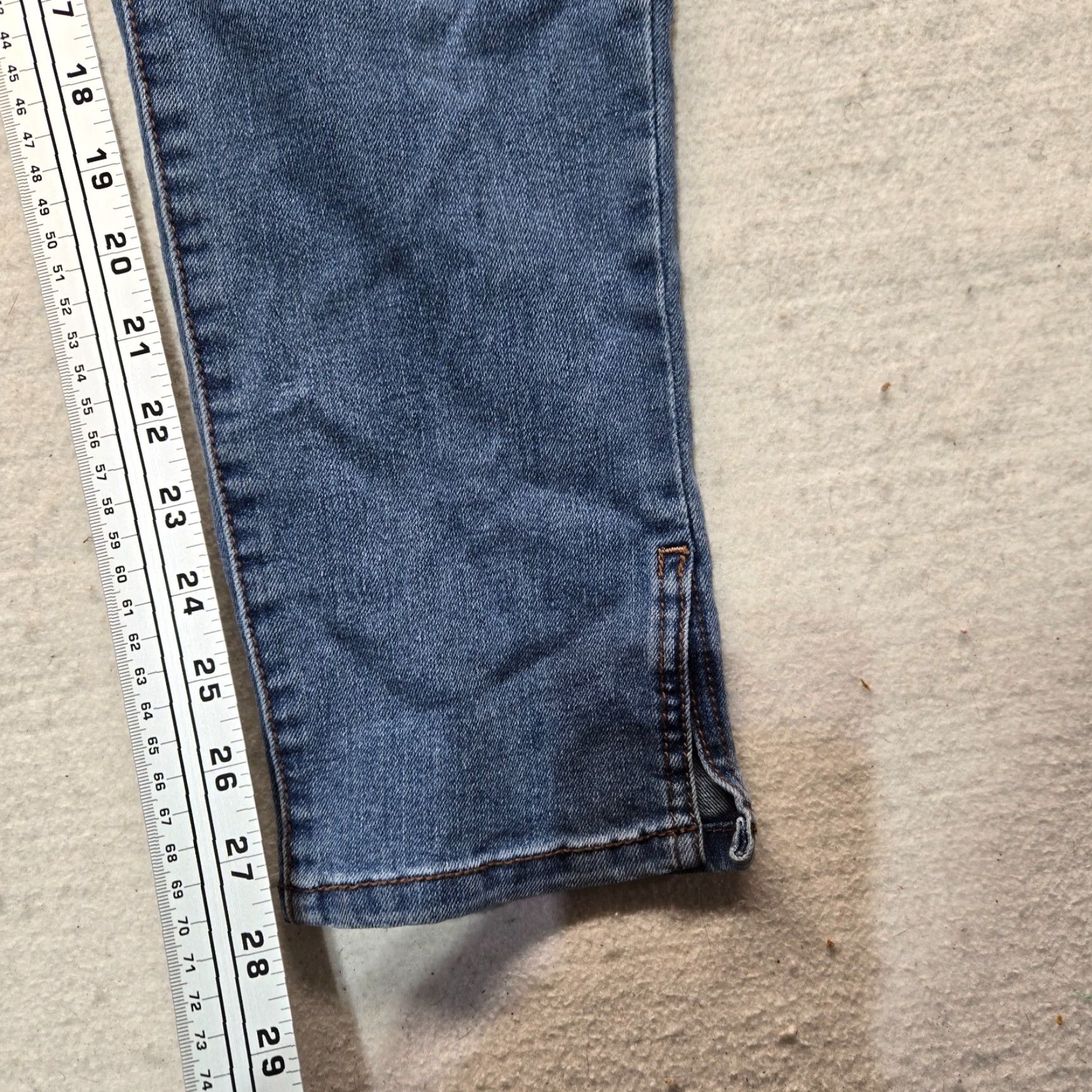 Nine West Nine West Jeans Womens 10 High Rise Skinny Medium Wash Blue Denim Pants Boys? No, Women. Size 32" / US 10 / IT 46 - 7 Thumbnail