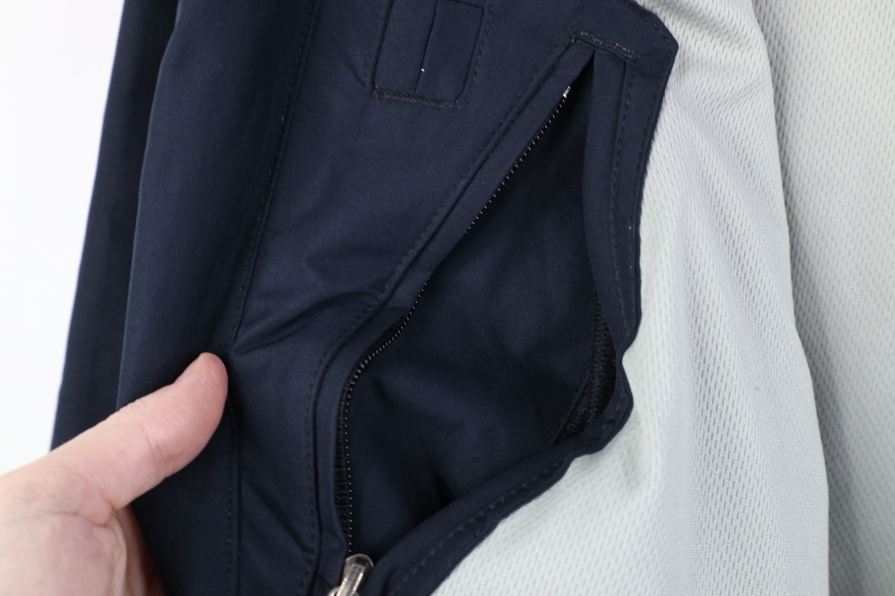 Gap Vintage Y2K Gap Full Zip Windbreaker Bomber Jacket Navy Blue Size US L / EU 52-54 / 3 - 11 Thumbnail