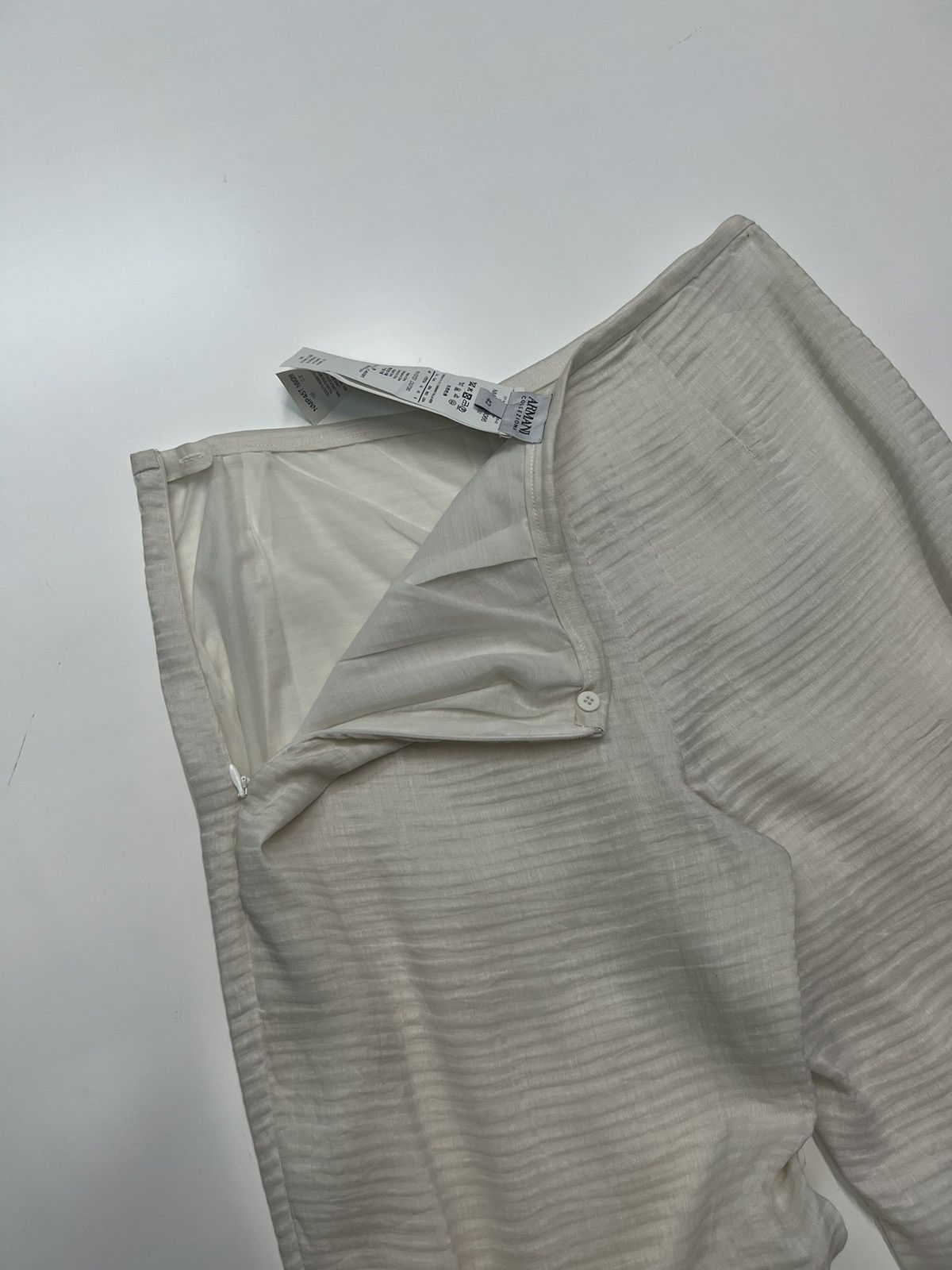 Armani Collezioni 🔥ARMANI COLLEZIONI WOMENSWEAR PANT Size 28" / US 6 / IT 42 - 7 Thumbnail