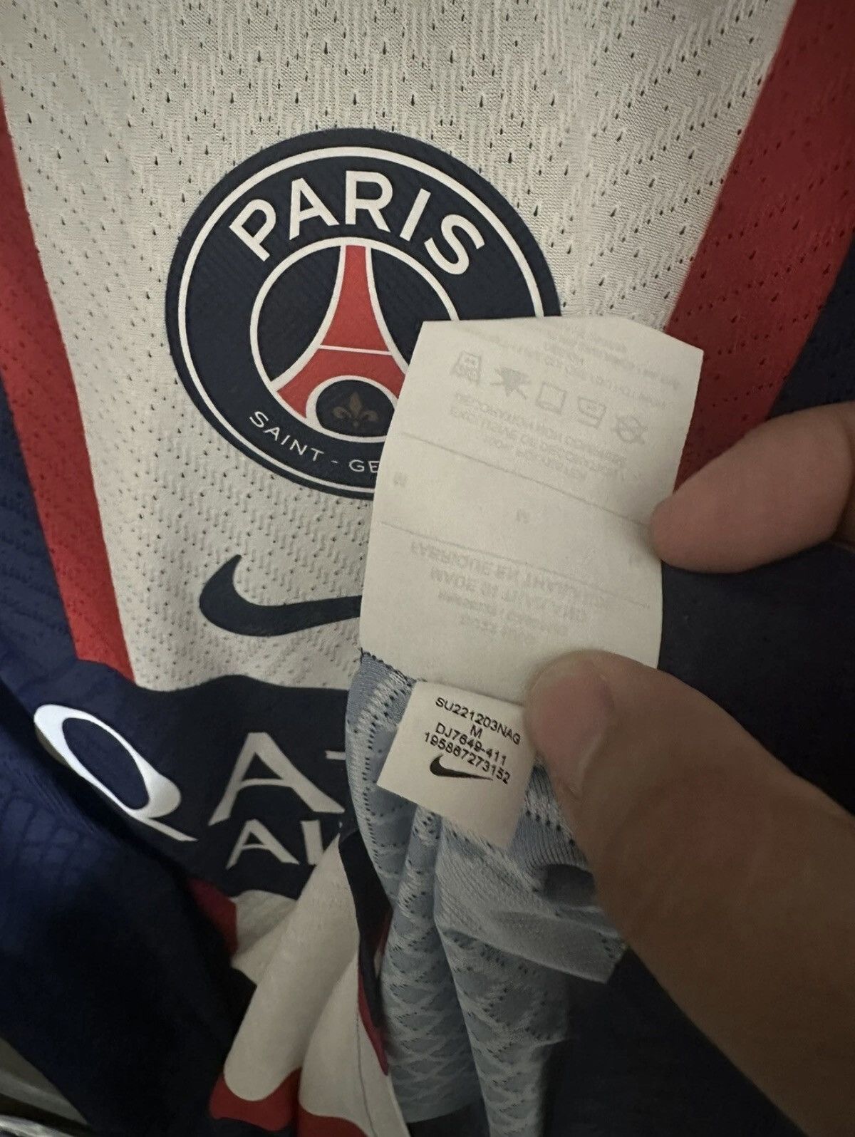 Nike PSG Jersey Size US M / EU 48-50 / 2 - 2 Thumbnail