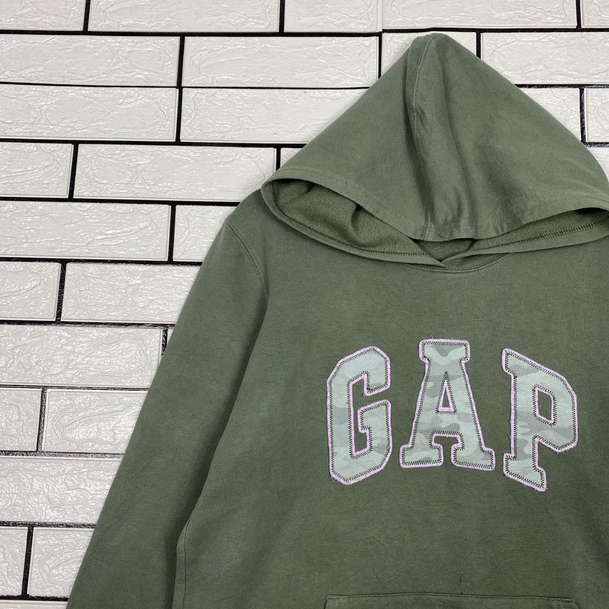 Japanese Brand Vintage Hoodie Pull Over Gap Spell Out Big Logo Size US L / EU 52-54 / 3 - 8 Thumbnail