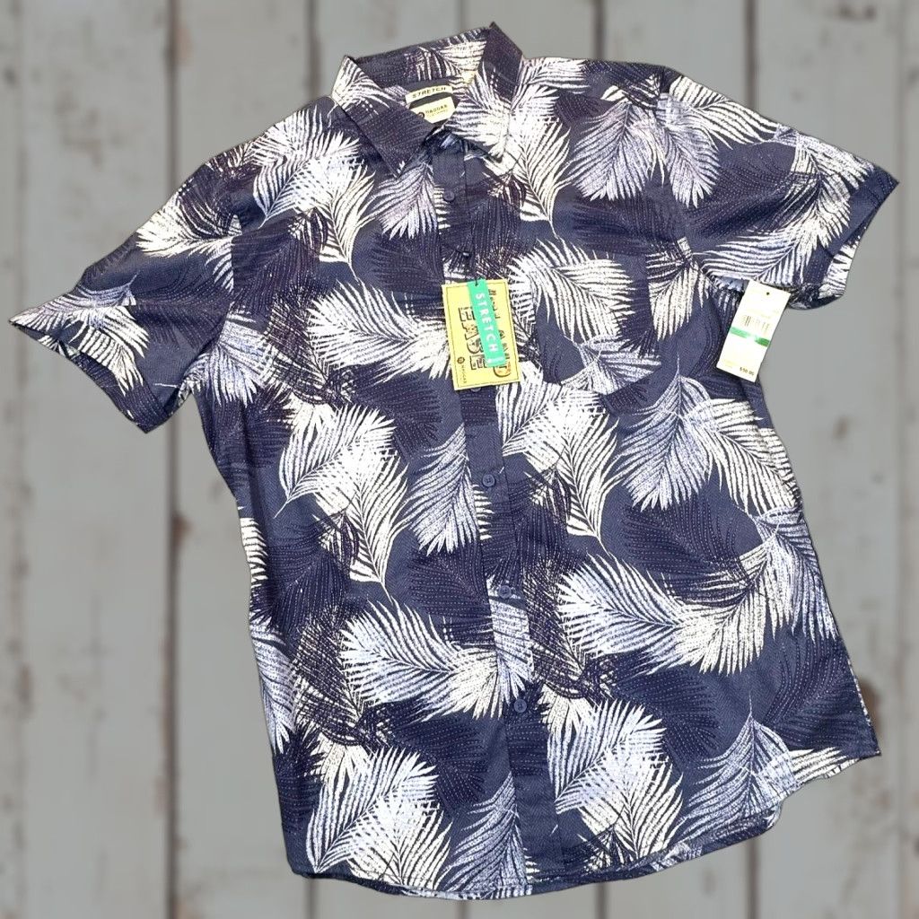 Haggar VINTAGE Haggar Island Ease Button-Up Shirt L Storm Blue Graphic Print Short Sleeve Hawaiian NWT Mens Size US L / EU 52-54 / 3 - 1 Thumbnail