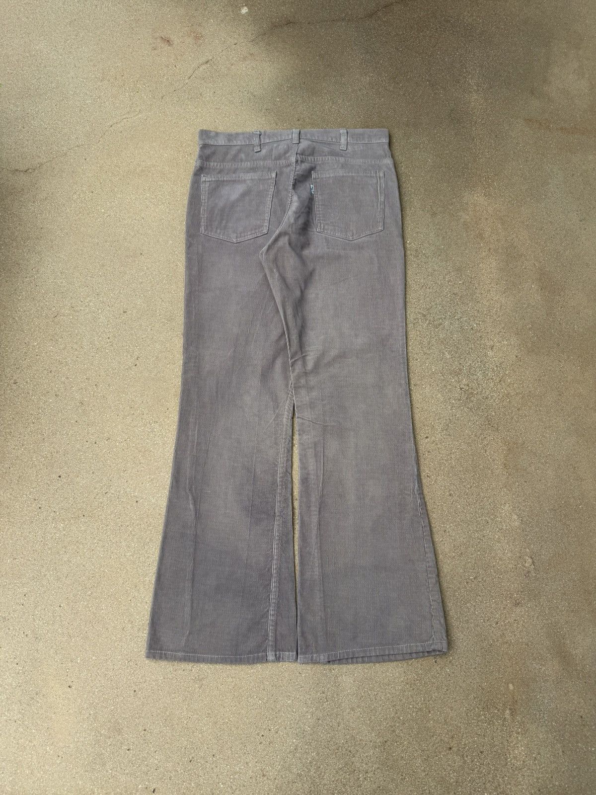Levi's Vtg 80’s Levi’s 646 Bellbottom Flare Corduroy Pants 32x30 Size US 32 / EU 48 - 2 Thumbnail