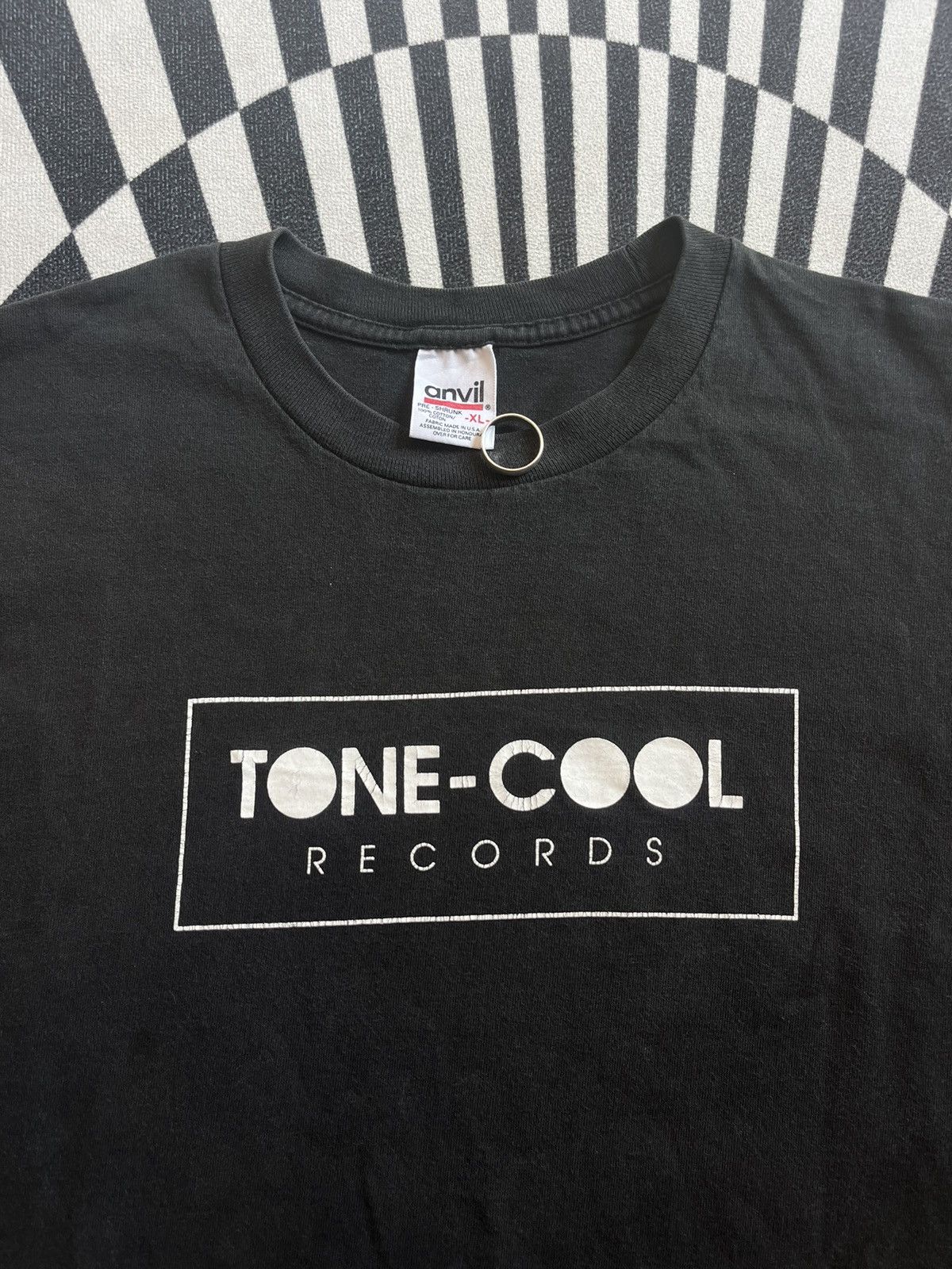 Band Tees Vintage TONE - COOL RECORDS 90’s Logo Tshirt Size US XL / EU 56 / 4 - 5 Thumbnail