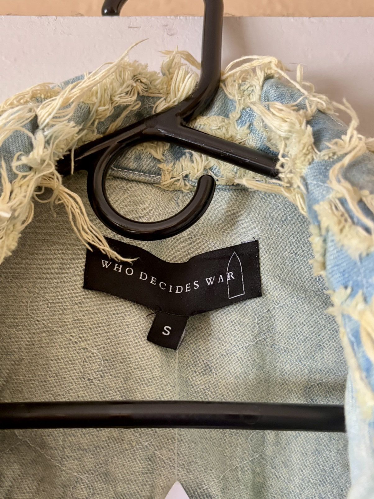 Who Decides War WHO DECIDES WAR Barren Thread Jacket Golden Size Small Size US S / EU 44-46 / 1 - 4 Thumbnail