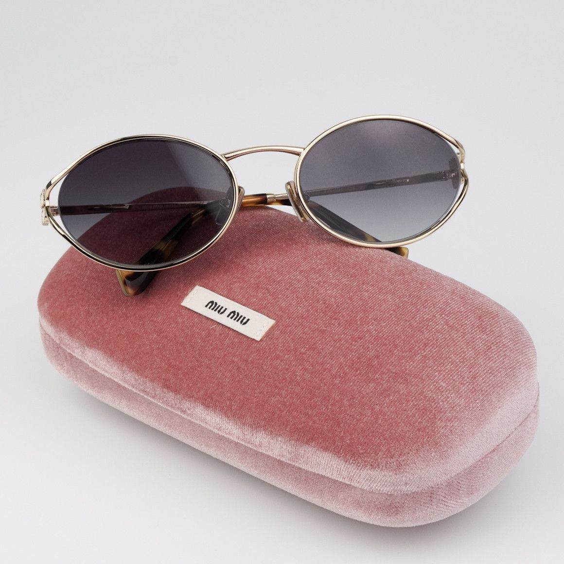 Miu Miu NEW Miu Miu MU52YS ZVN5D1 LOGO Oval Unisex Sunglasses Size ONE SIZE - 3 Thumbnail