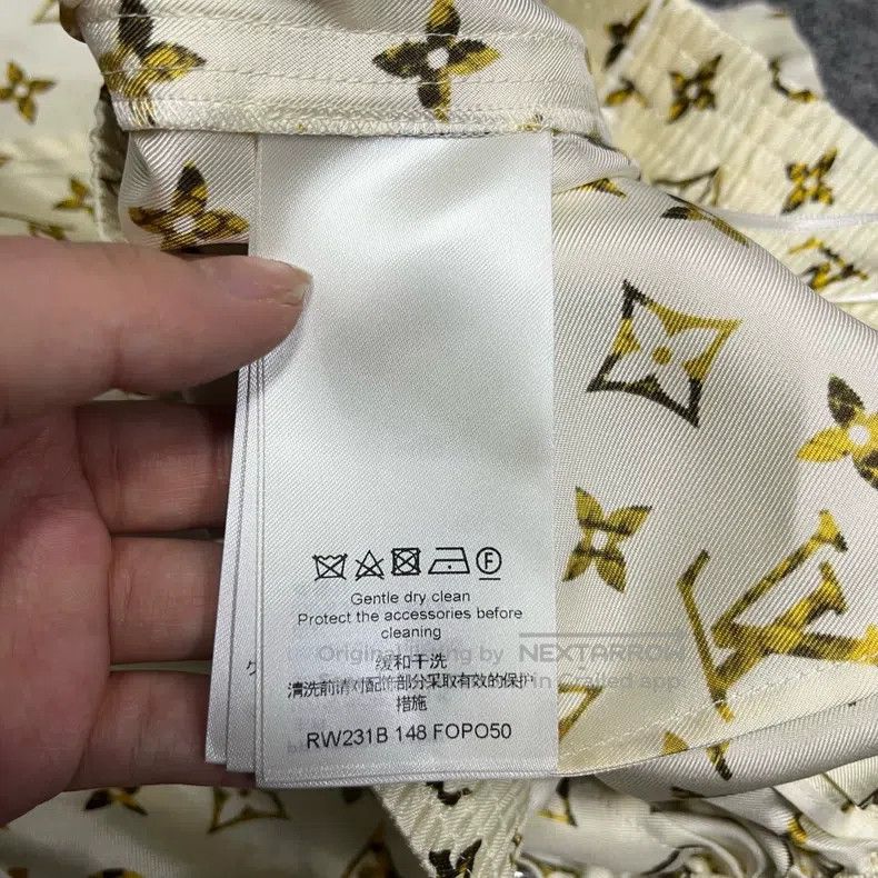 Louis Vuitton Louis Vuitton White Logo Full Print Casual Shorts Size US 38 / EU 54 - 4 Thumbnail