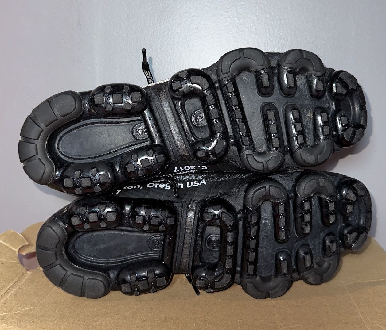 Size Nike Off-White x Air VaporMax The Ten