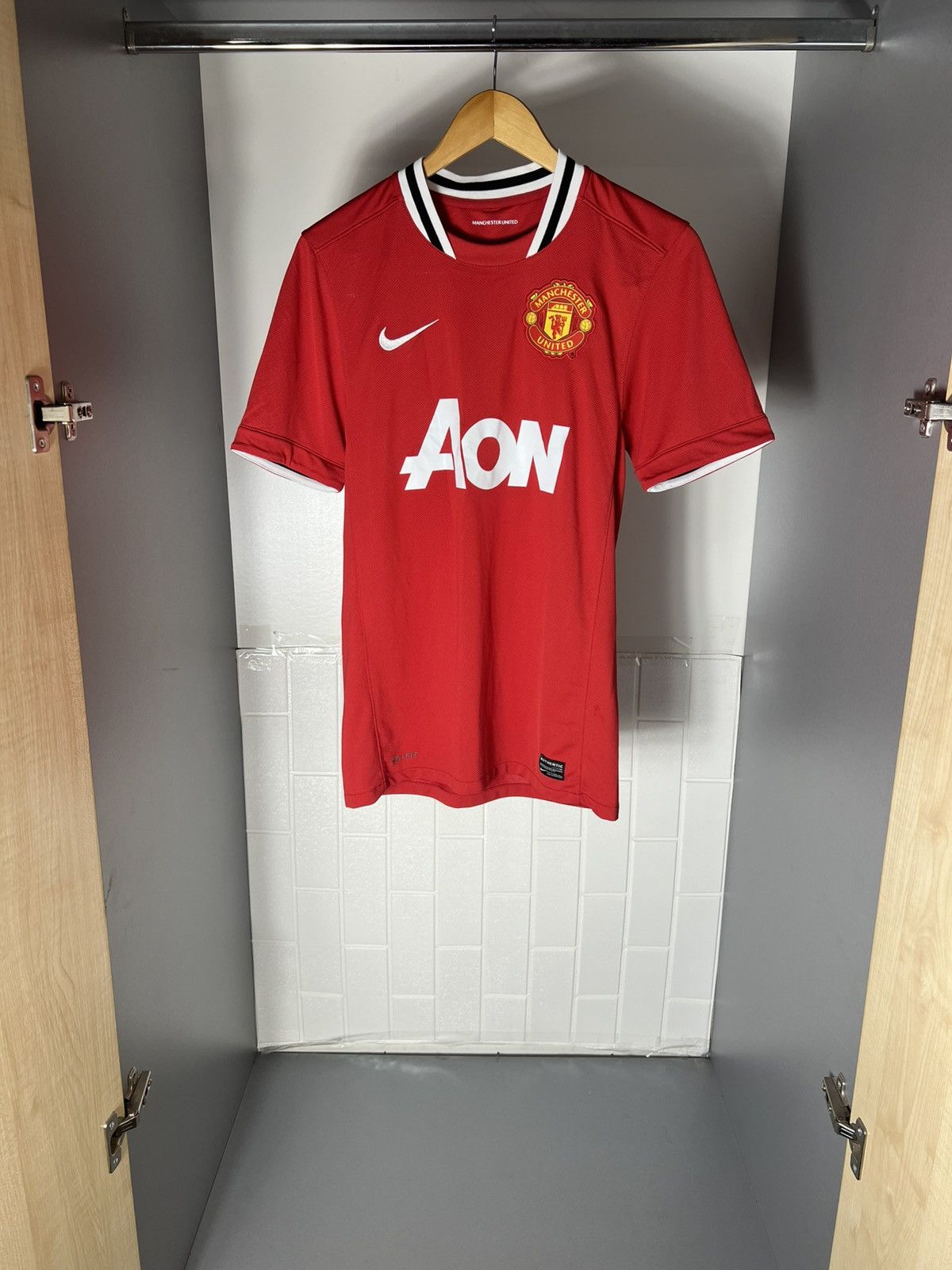 Nike VINTAGE NIKE FC MANCHESTER UNITED ENGLAND SOCCER JERSEY Y2K Size US S / EU 44-46 / 1 - 6 Thumbnail