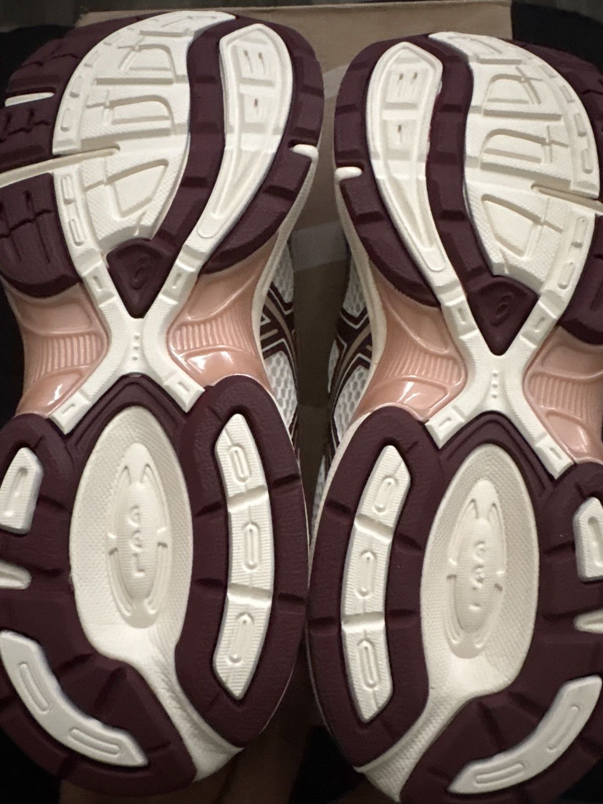 Asics Asics Gel Cream/Oxblood Red Size US 8.5 / IT 38.5 - 5 Thumbnail