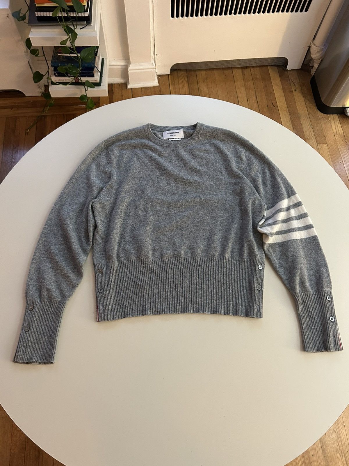 Thom Browne Thom Browne Cashmere 4-bar Pullover Light Grey Size US M / EU 48-50 / 2 - 1 Thumbnail