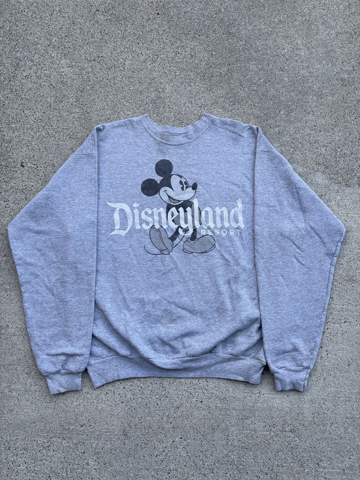 Disney 2000s Mickey Mouse Disneyland Hanes Grey Crewneck Sweatshirt Size US M / EU 48-50 / 2 - 1 Thumbnail