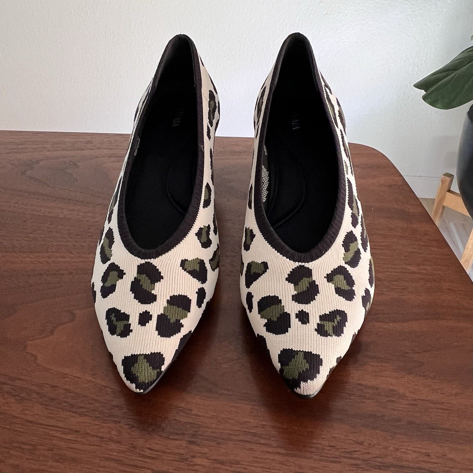Other NEW Vivaia Stella Kitten Heel Pointed Toe 41 EU/10 US Size US 10 / IT 40 - 3 Thumbnail