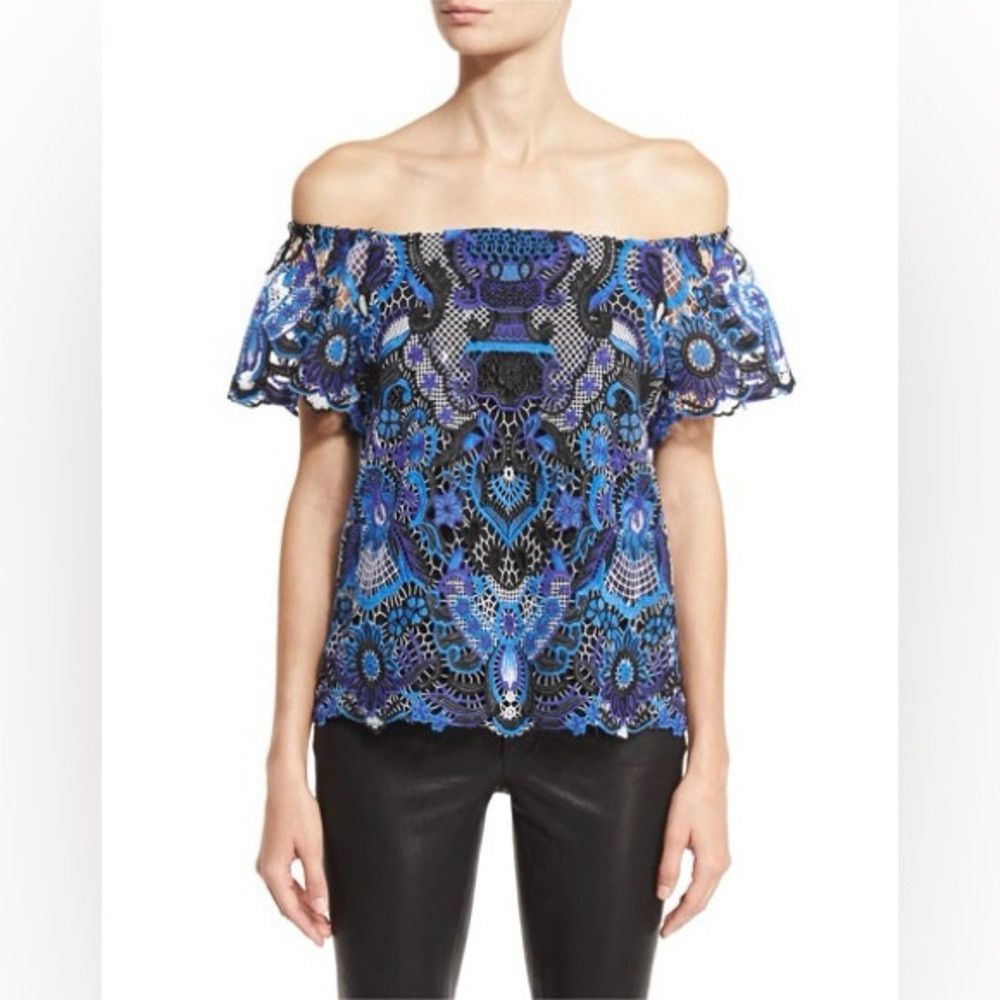 Alice + Olivia Alice + Olivia Maxie Off the Shoulder Guipure Lace Top with Size XS / US 0-2 / IT 36-38 - 1 Thumbnail