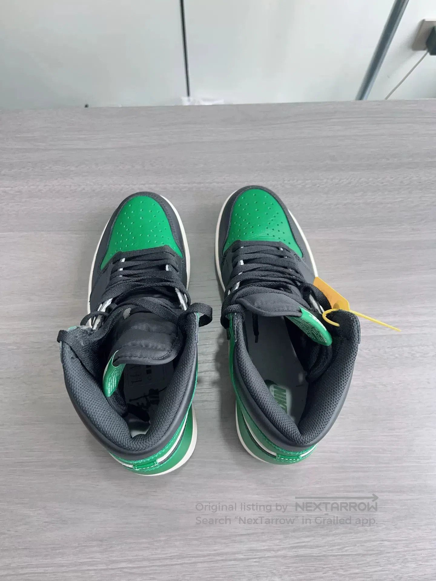 Jordan Brand AJ1 Black Green Toe. Size US 10 / EU 43 - 3 Thumbnail