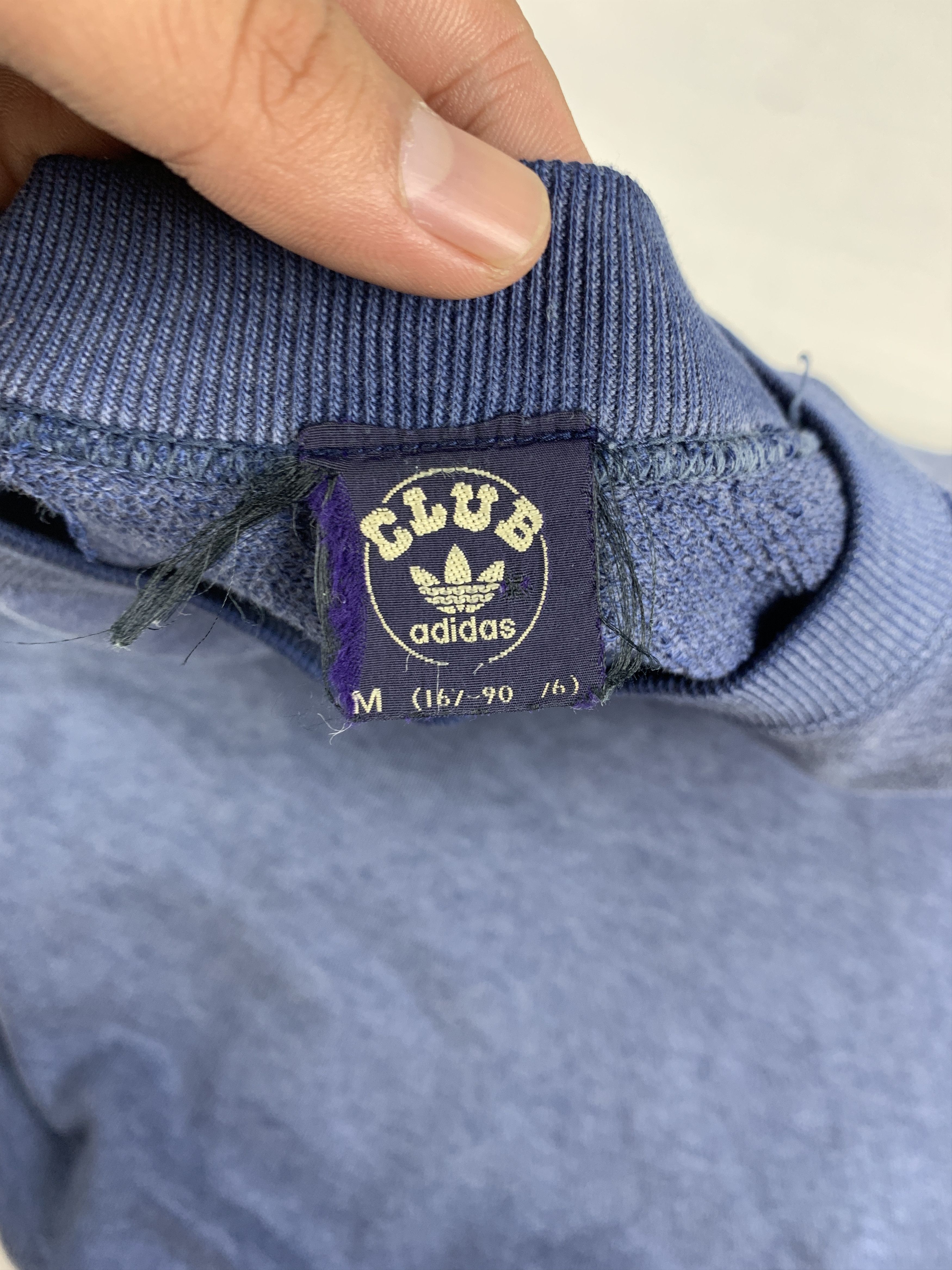 Adidas 1980s Adidas Club Navy Faded Sweatshirt (M) Size US M / EU 48-50 / 2 - 6 Thumbnail