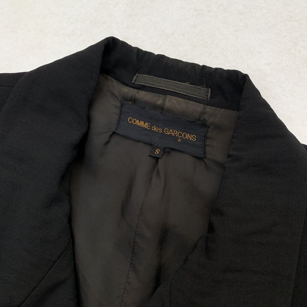 Comme des Garcons Comme des Garçons SS1988 "Frontless, Lame Sequins" Blazer Size S / US 4 / IT 40 - 7 Thumbnail