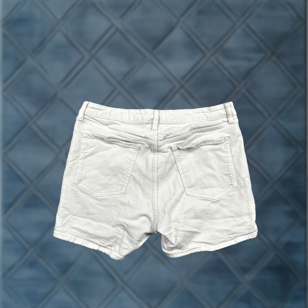 Old Navy Old Navy Women's Denim Shorts High-Rise OG Straight Cuffed White Size 16 Size 38" / US 16 / IT 52 - 1 Thumbnail