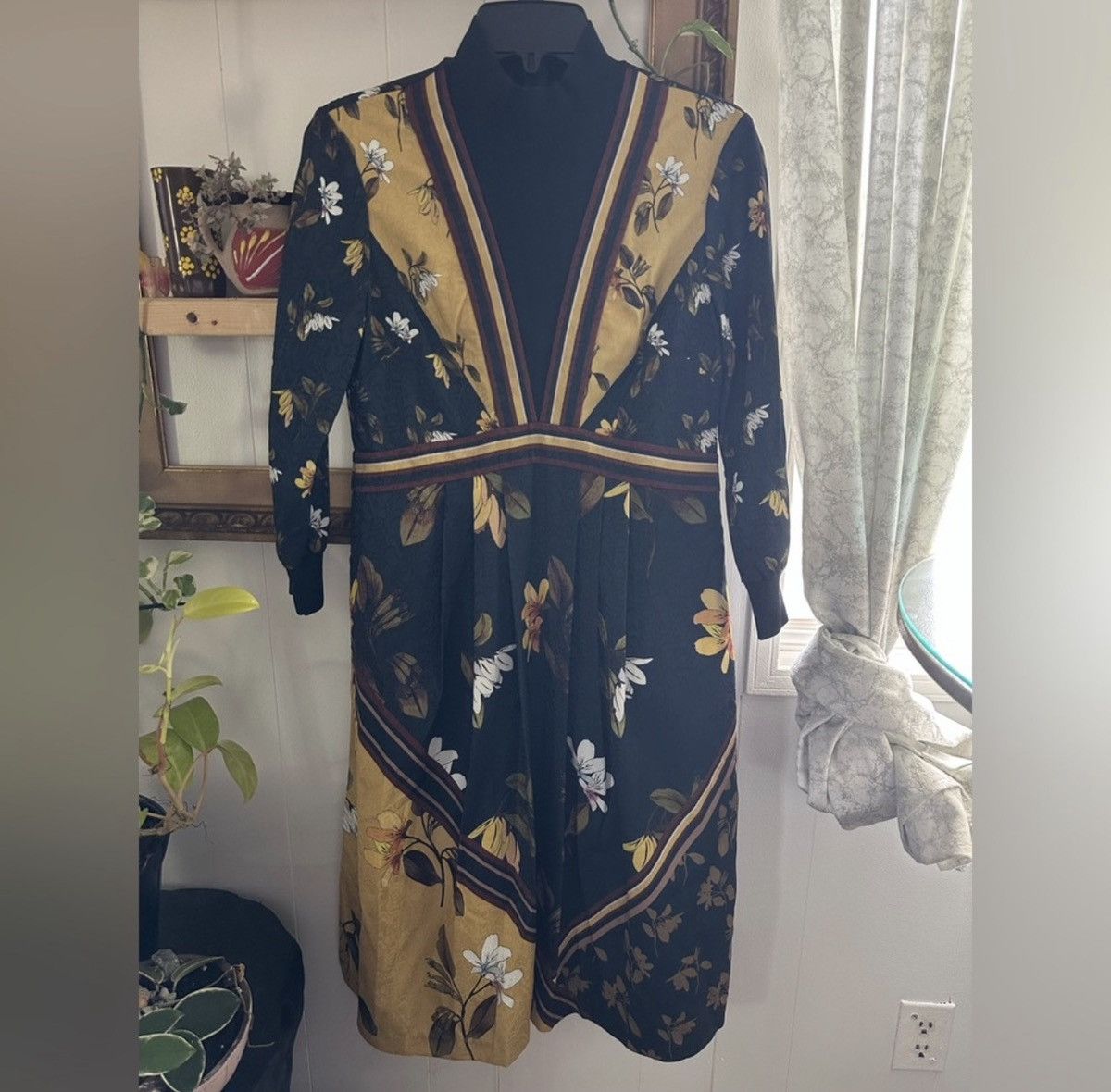 Ted Baker Ted Baker ‘juudyy’ Savanna Mockable Neck Floral Midi Dress Size ONE SIZE - 3 Thumbnail