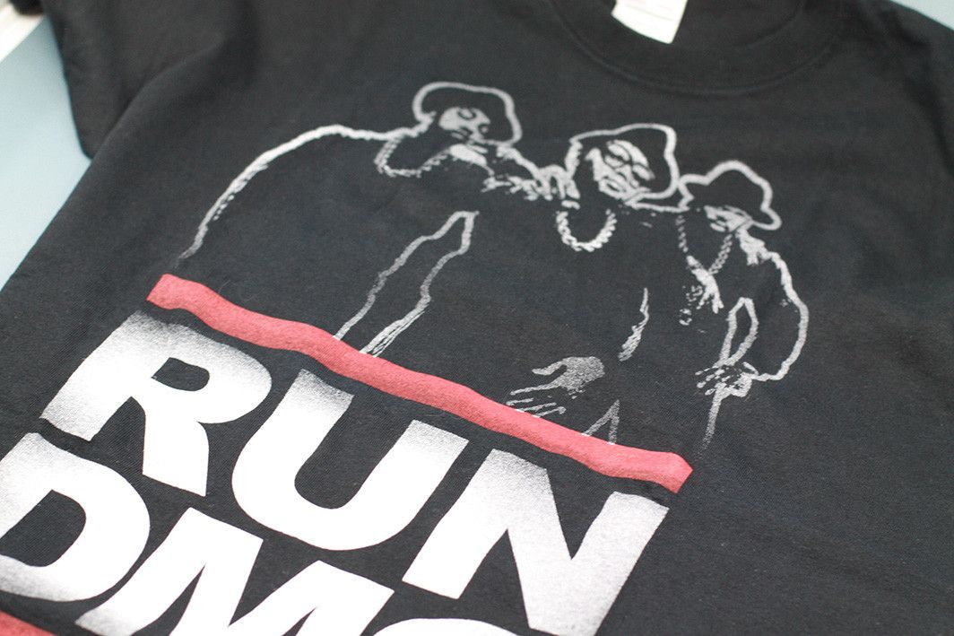 Gildan Gildan T-shirt with a Run-D.M.C. print Size US M / EU 48-50 / 2 - 5 Thumbnail