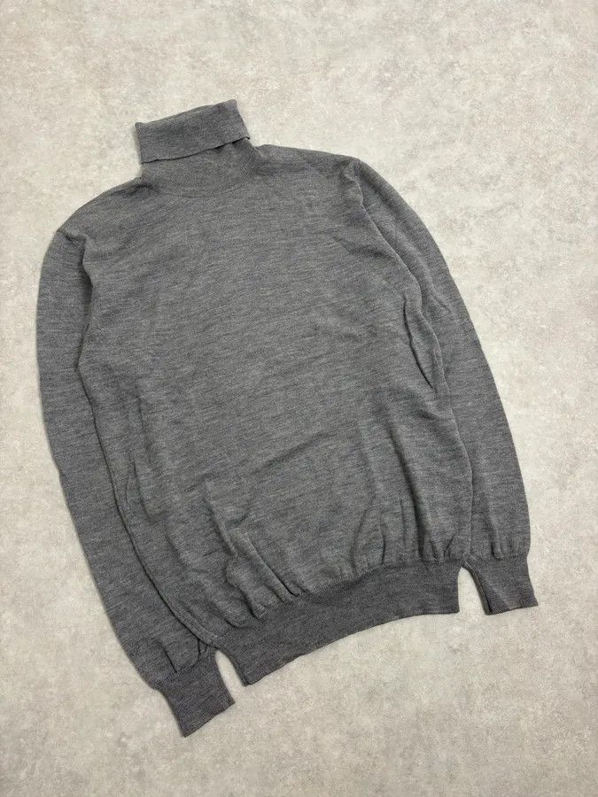 Miu Miu 2000s Miu Miu Grey Classy Wool Minimalist Turtleneck Sweater Size US S / EU 44-46 / 1 - 4 Thumbnail