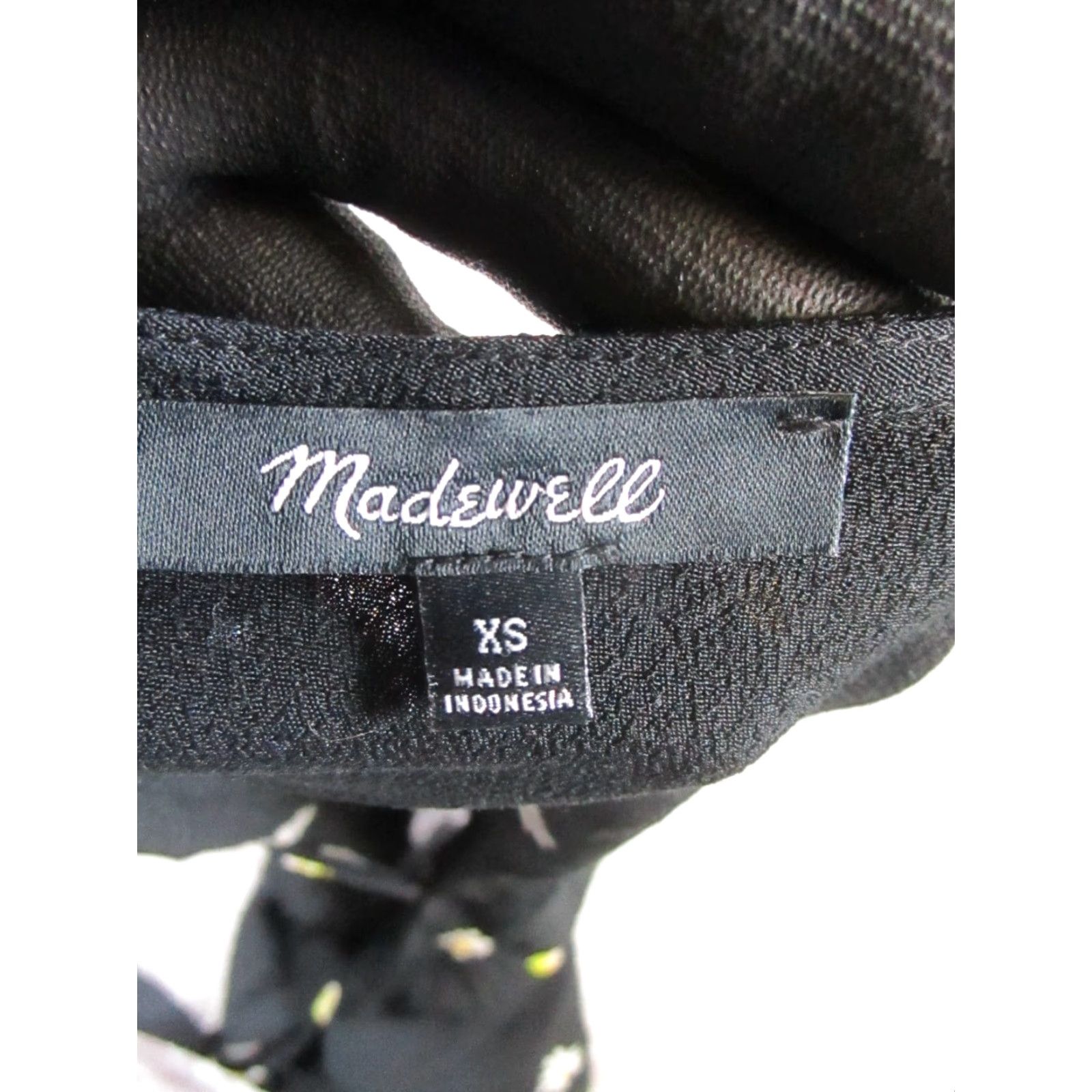 Madewell Madewell Top Womens XS Black Floral Wrap Blouse Size XS / US 0-2 / IT 36-38 - 3 Thumbnail