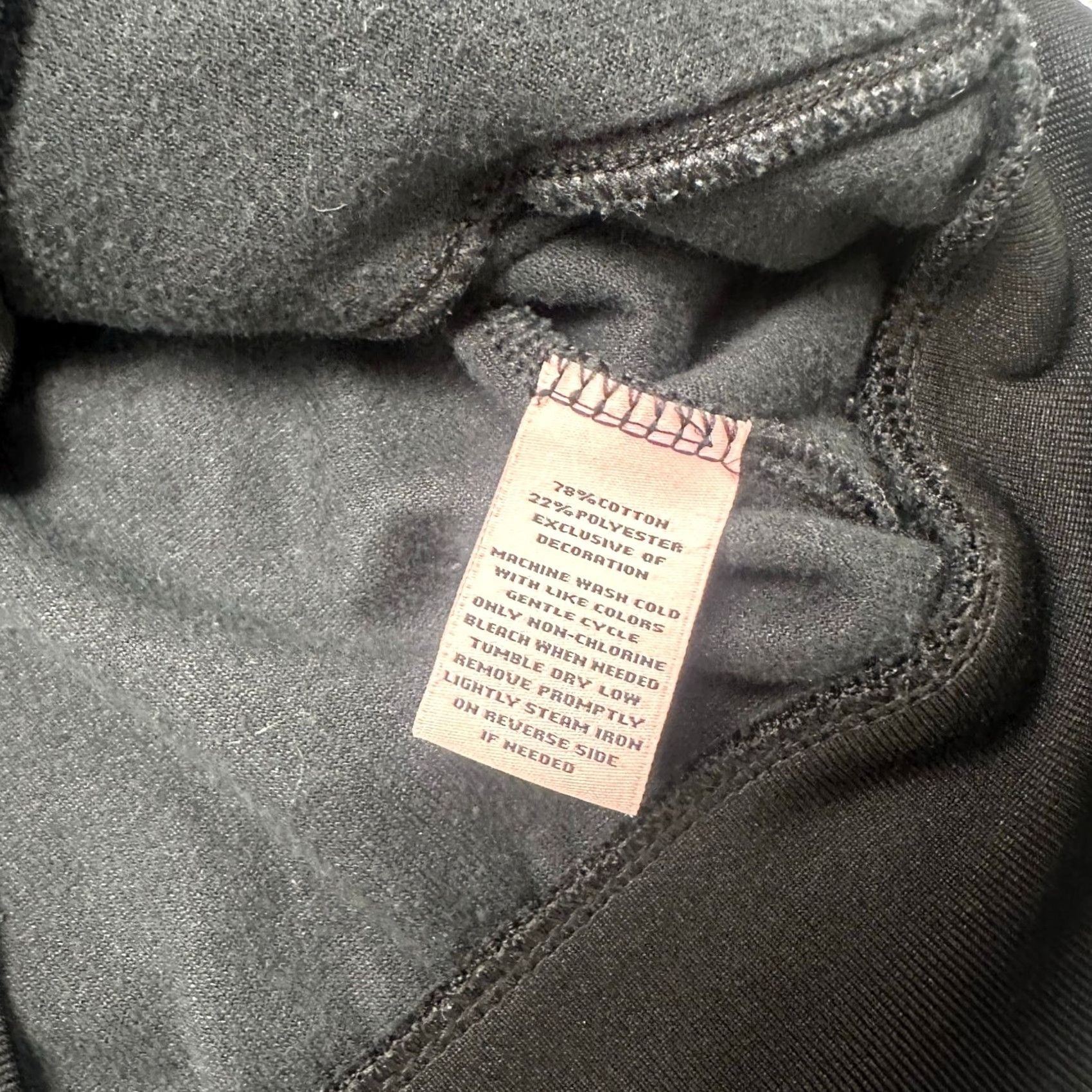 Juicy Couture VINTAGE Juicy Couture Black Womens M Velour Track Jacket Full Zip Hooded Streetwear Glow 2000s Womens Size M / US 6-8 / IT 42-44 - 5 Thumbnail