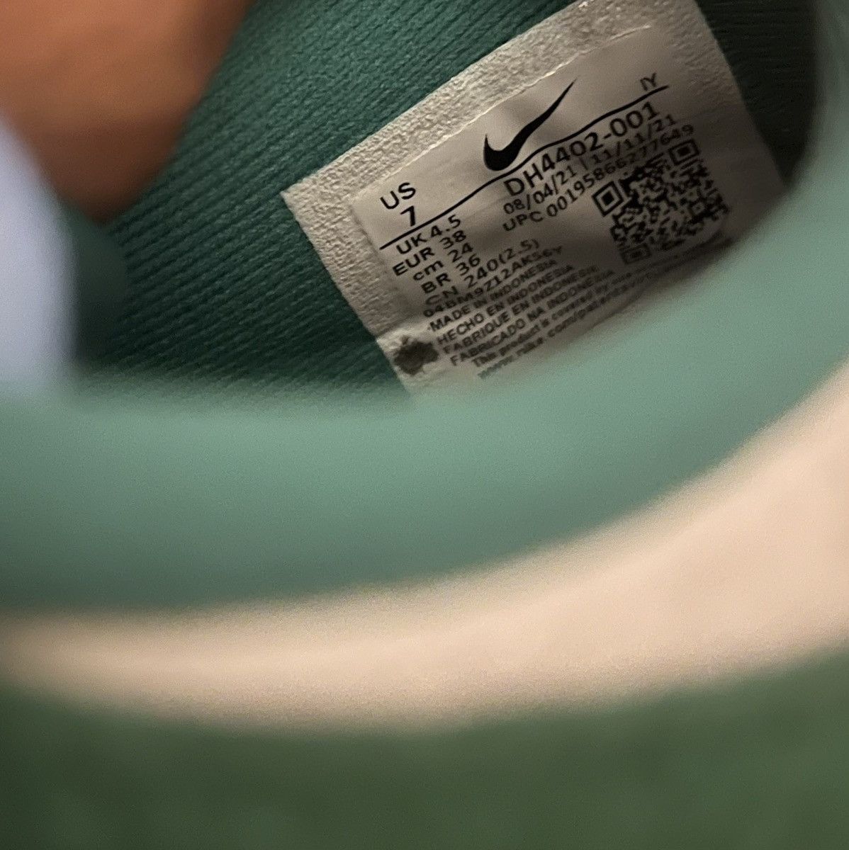 Nike Nike Dunk Low Disrupt 2 Malachite Size US 5.5 / EU 38 - 6 Thumbnail