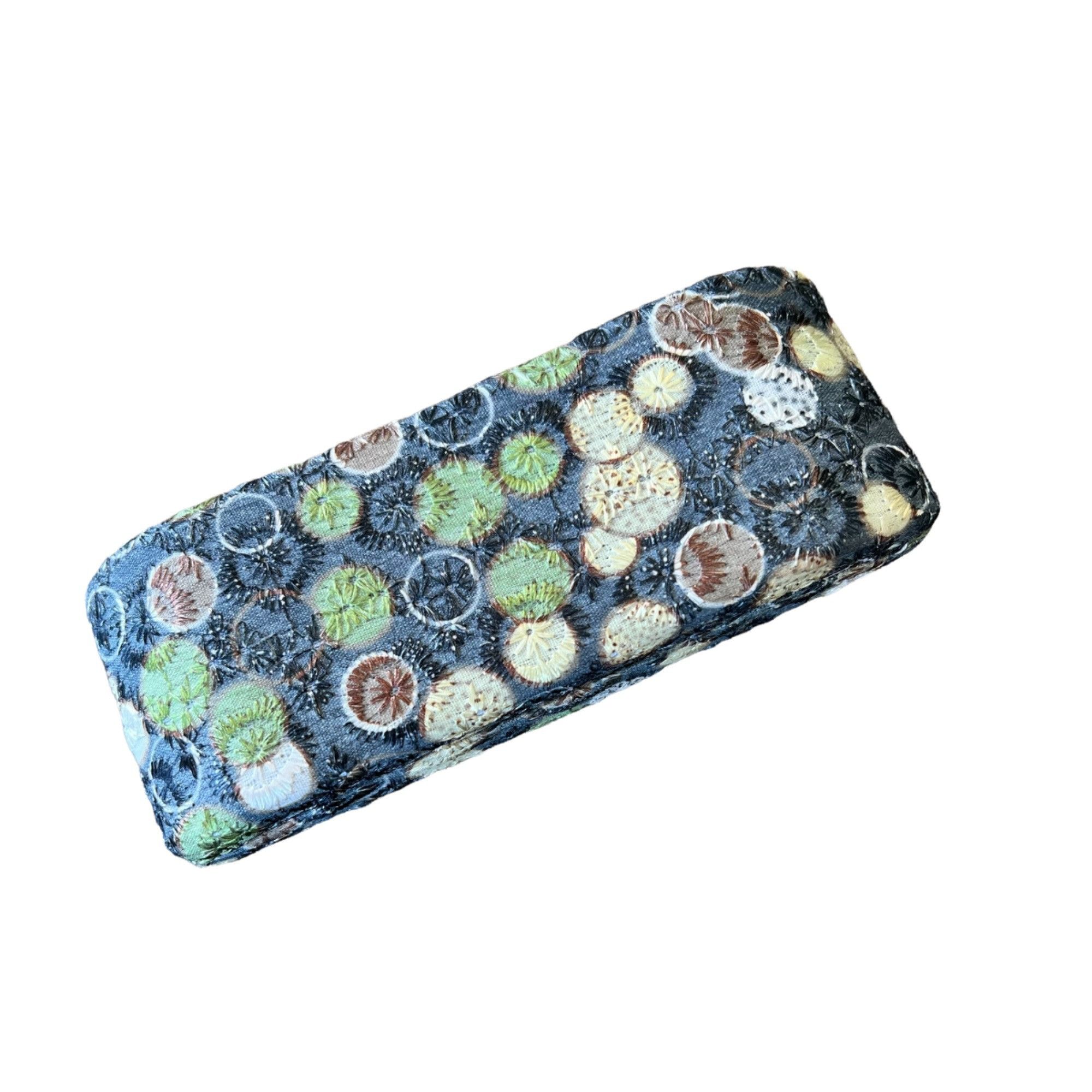 Vintage Vintage Embroidered Circles Dots Retro Glasses Case Size ONE SIZE - 1 Thumbnail