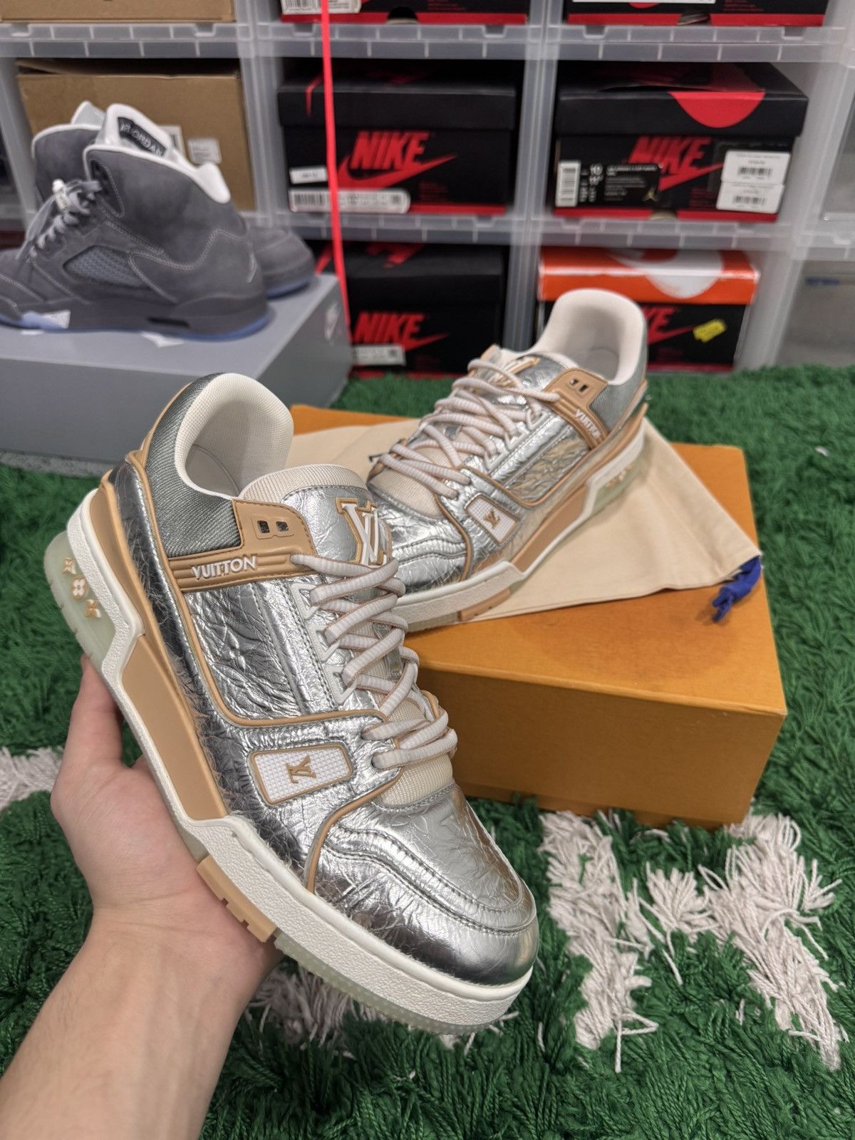Louis Vuitton Louis Vuitton Trainer Sneaker (7.5LV/ 9US) Size US 9 / EU 42 - 2 Thumbnail