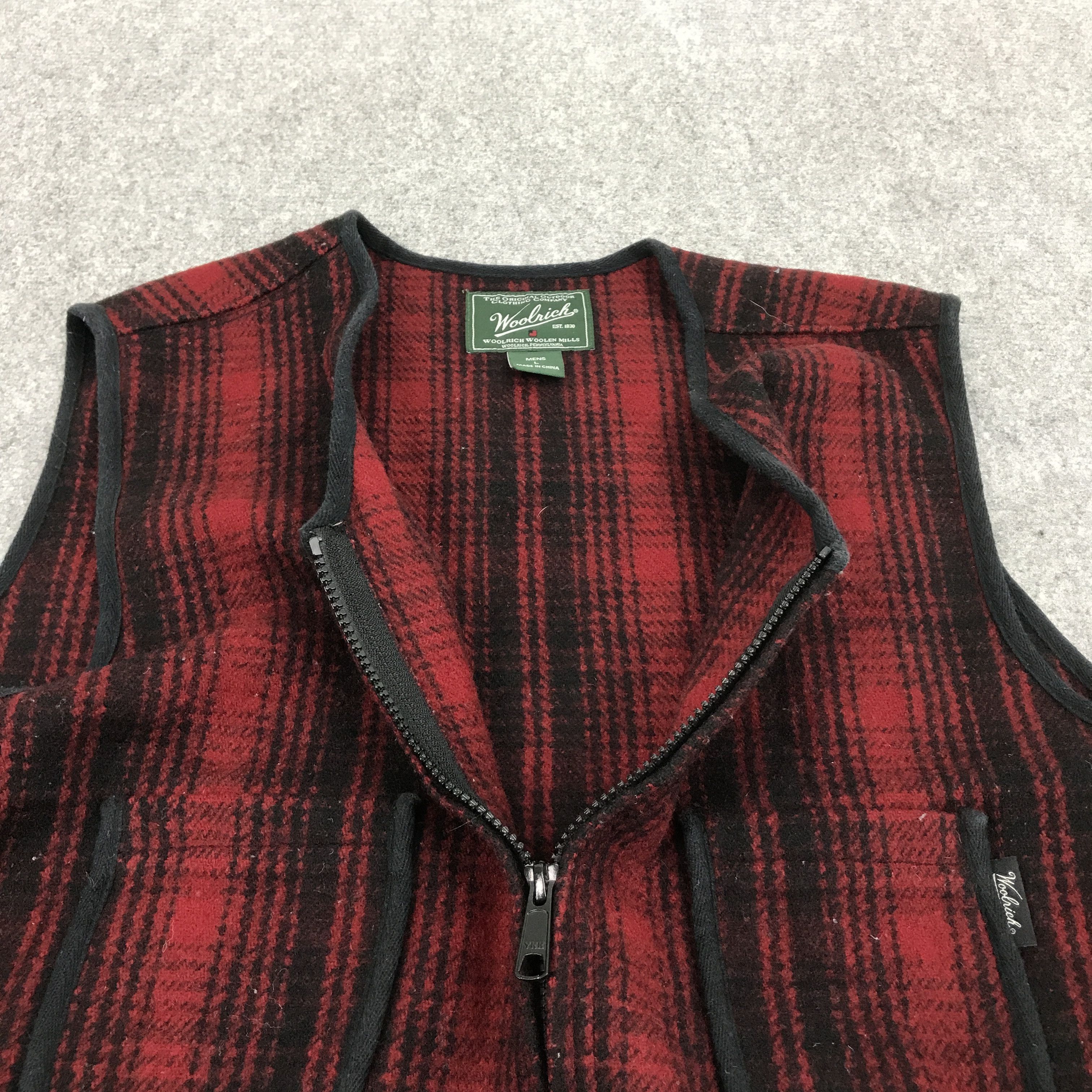 Vintage × Woolrich Woolen Mills VTG WOOLRICH FLANNAL ZIPPER VESTS Size US L / EU 52-54 / 3 - 7 Thumbnail