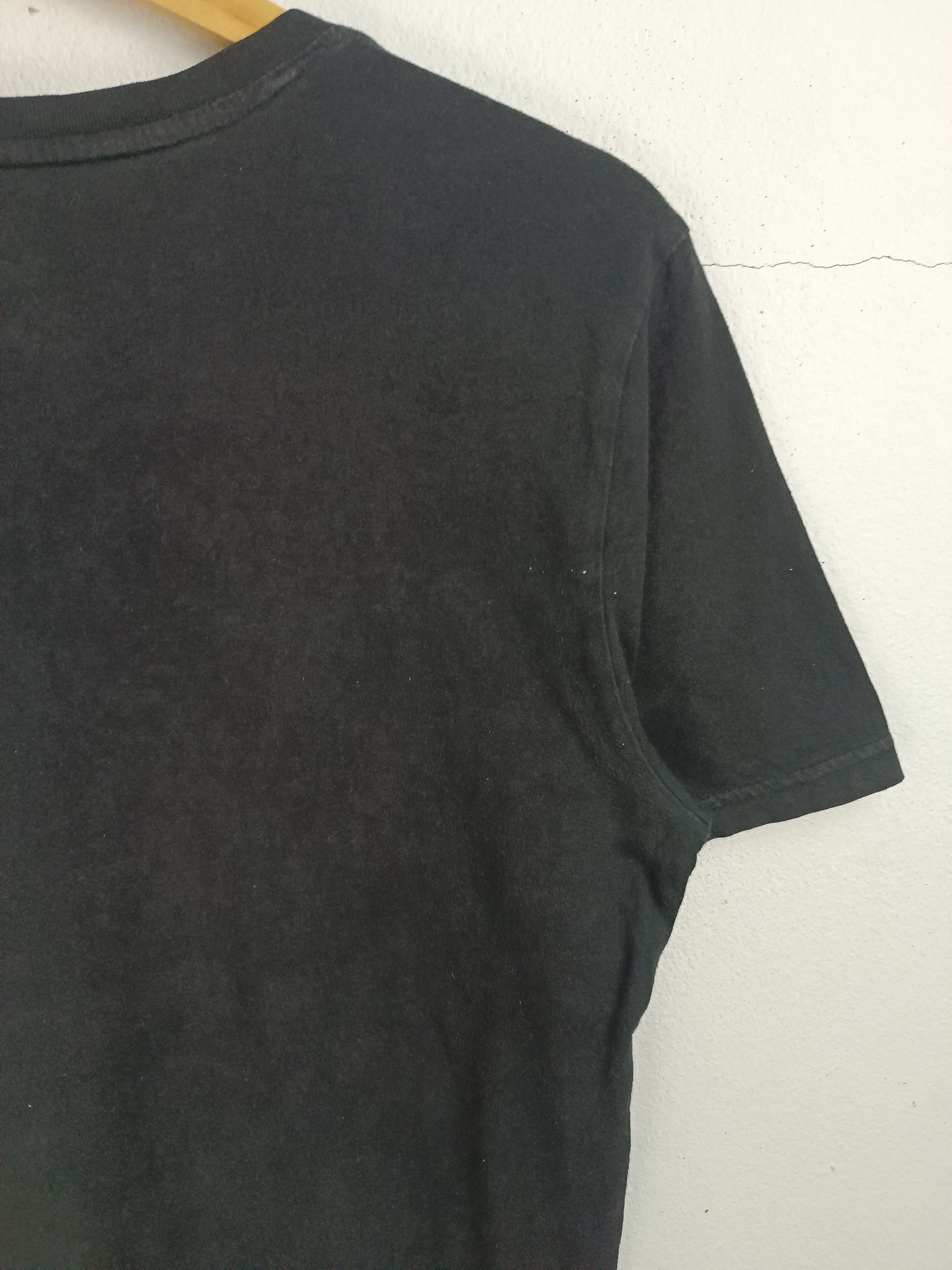 Rap Tees VINTAGE 2015 DRAKE SHEPARD FAIREY ARTWORK RARE TEE Size US S / EU 44-46 / 1 - 15 Thumbnail